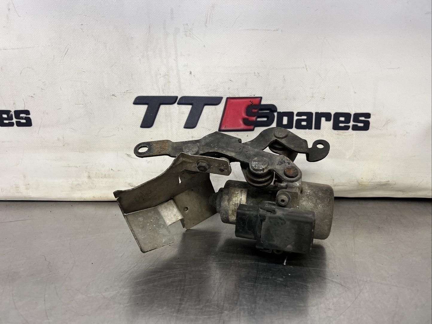 AUDI TT MK1 V6 2.0 TDI BRAKE ASSIST VACUUM PUMP 1J0612181B 1J0 612 181B