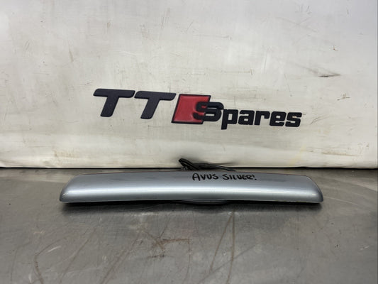 Audi TT Mk1 Convertible Roadster MIDDLE 3RD BRAKE LIGHT 8n7945097a Avus Silver