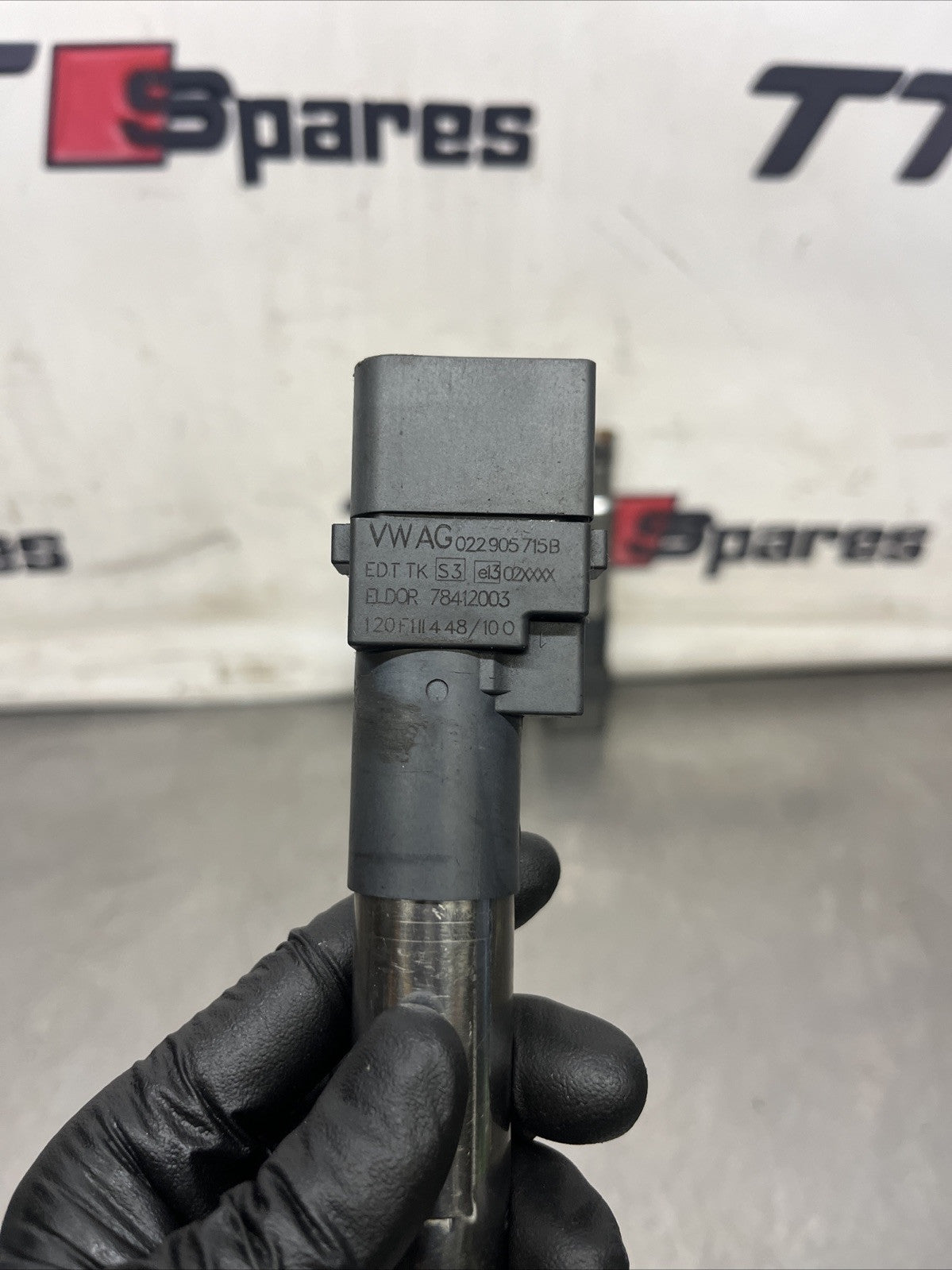 Audi TT V6 Quattro 2004 3.2 petrol ignition coil pack x4 set 0986221051 GENUINE