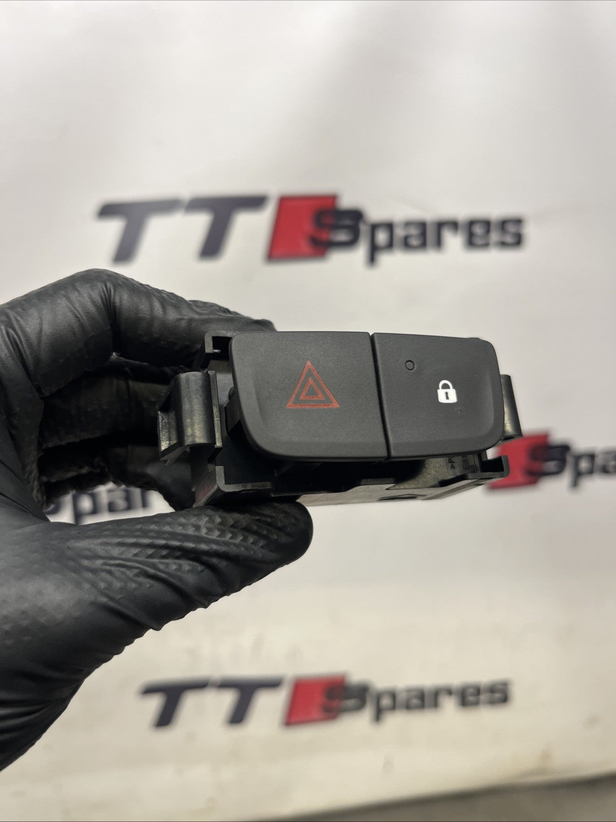 Vauxhall Vivaro 2700 Cdti Mk2 2014-2019 Hazard & Door Lock Switch