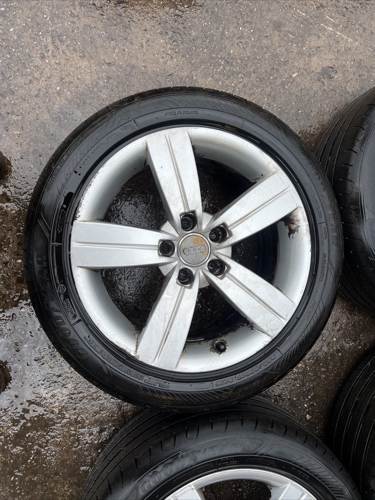 Audi TT Mk2 2007-2014 17” 5 Spoke Alloy Wheels 225/5017 Tyres Genuine 8J0601025C