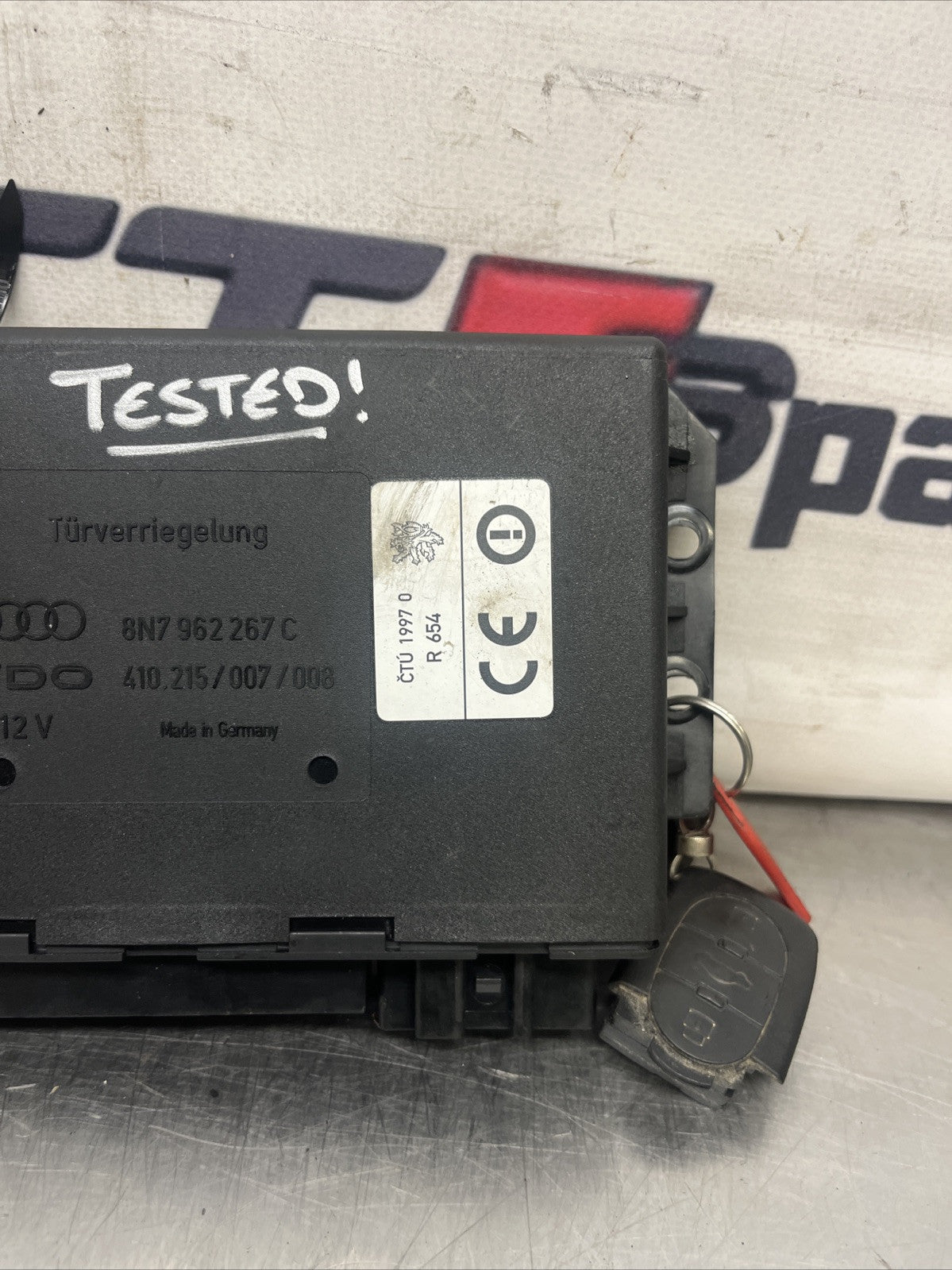 Audi TT MK1 8N Roadster Convertible CCM comfort control module 8N7962267C