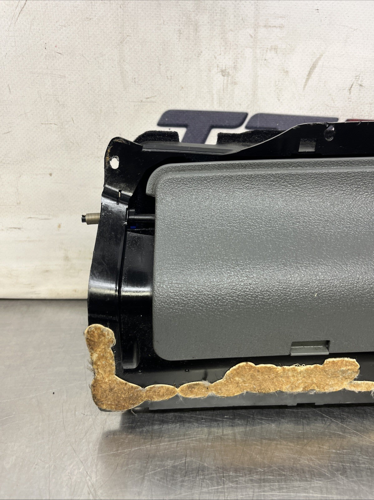Audi TT MK1 Quarter Panel 6 Disc Flap Oem Genuine
