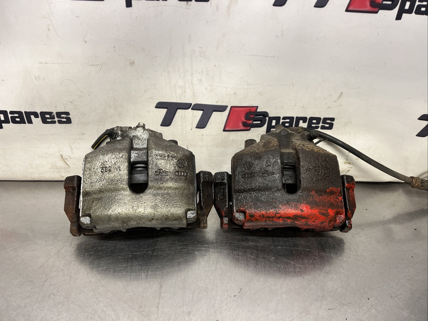 AUDI TT MK2 FRONT BRAKE CALIPERS PASSENGER / DRIVERS 8J 06-14