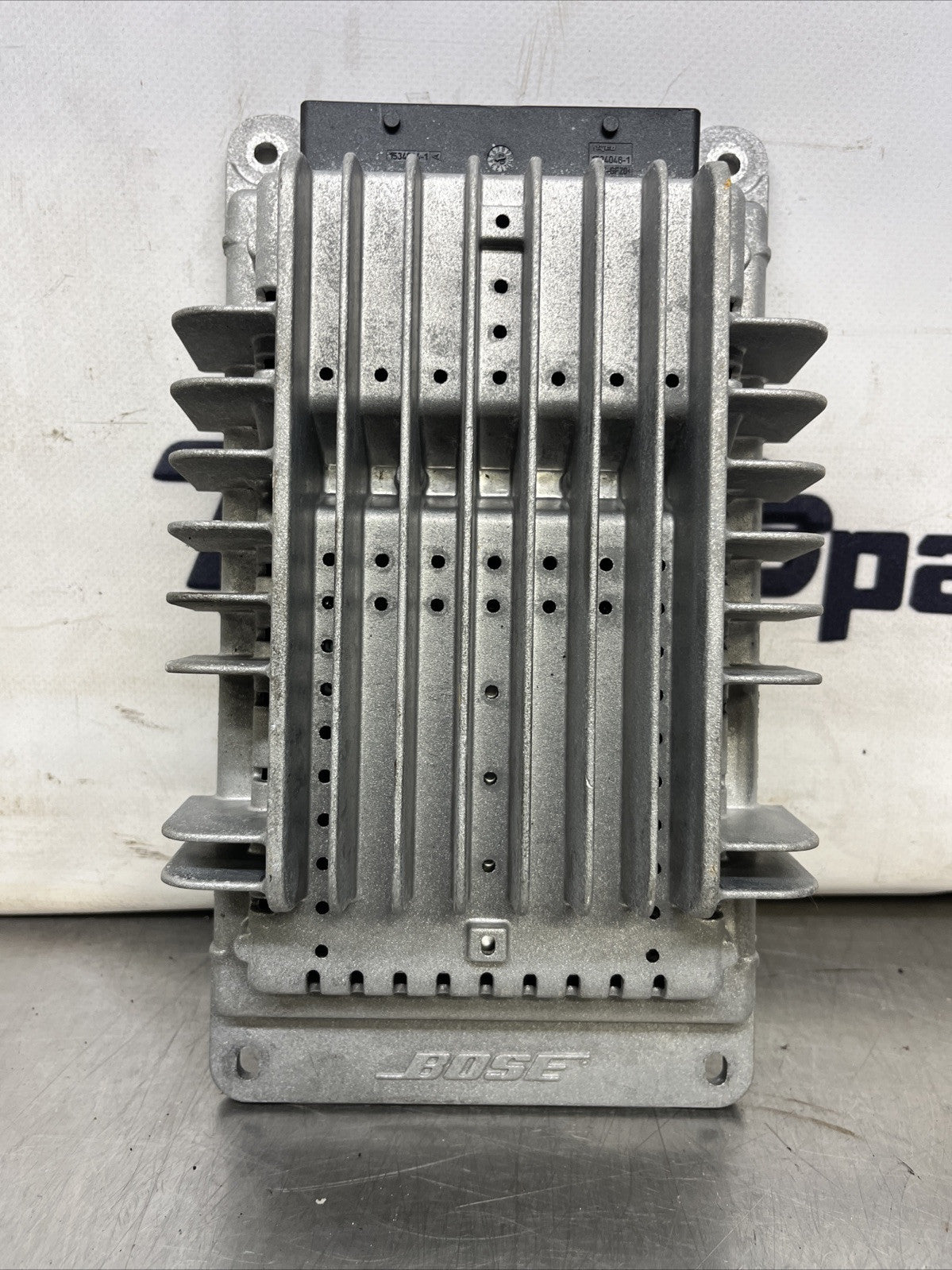 Audi TT MK1 Bose Amplifier 2006 8N8035223A