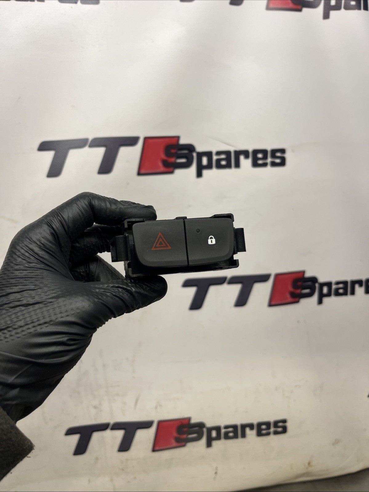 Vauxhall Vivaro 2700 Cdti Mk2 2014-2019 Hazard & Door Lock Switch