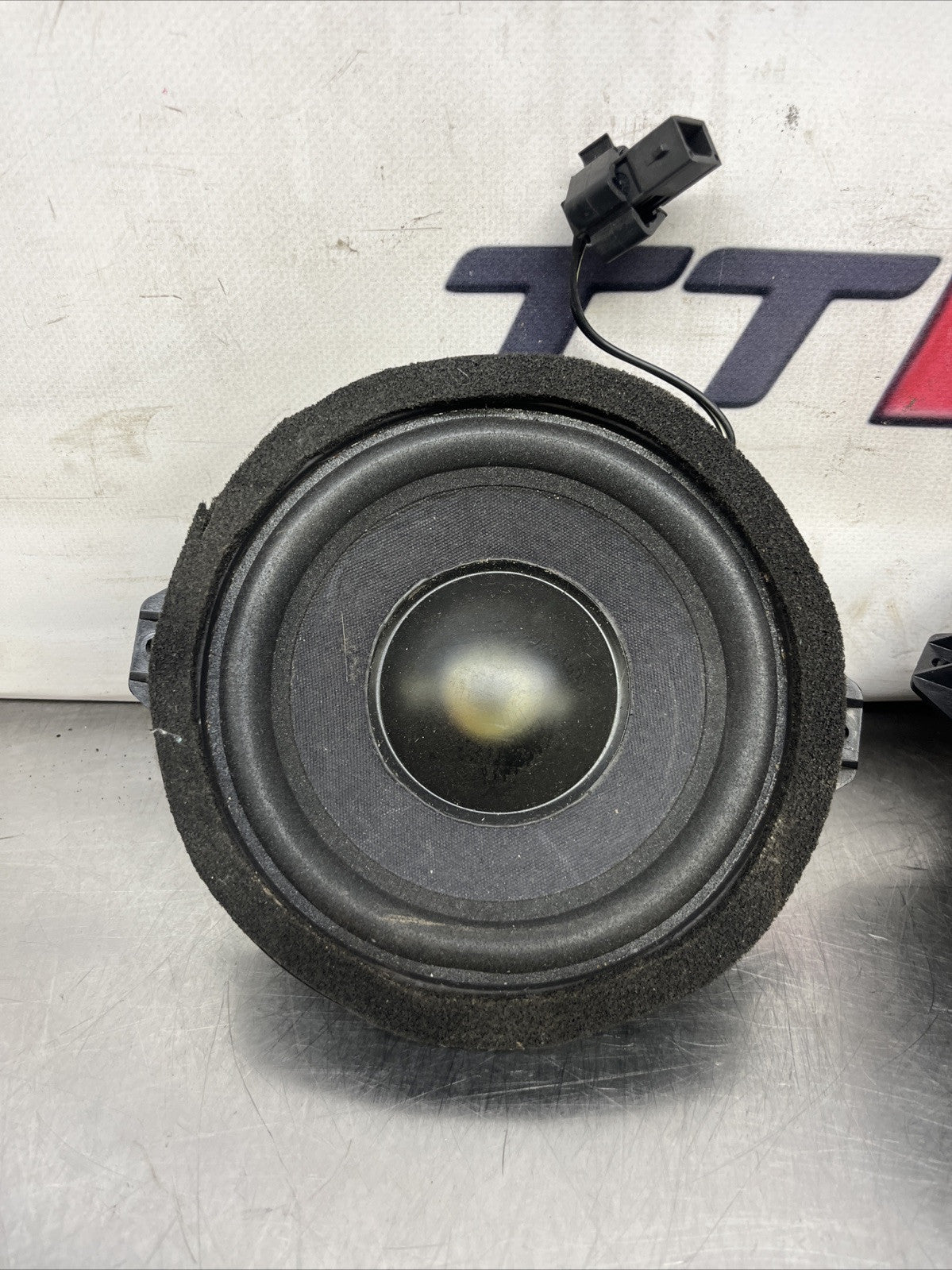 Audi TT 8N Mk1 1998-2006 PAIR BOSE COUPE OEM Rear Speakers 8N8035401
