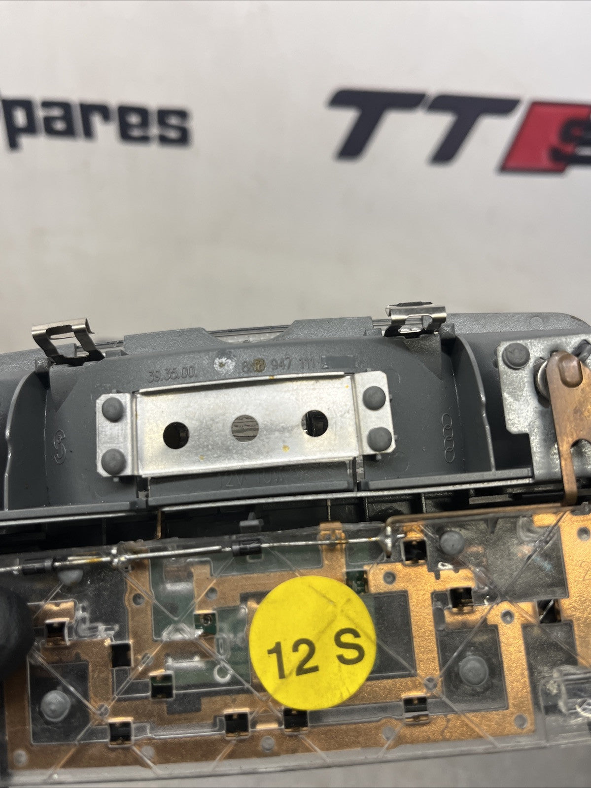 AUDI TT MK1 98-06 GENUINE GREY INTERIOR  LIGHT