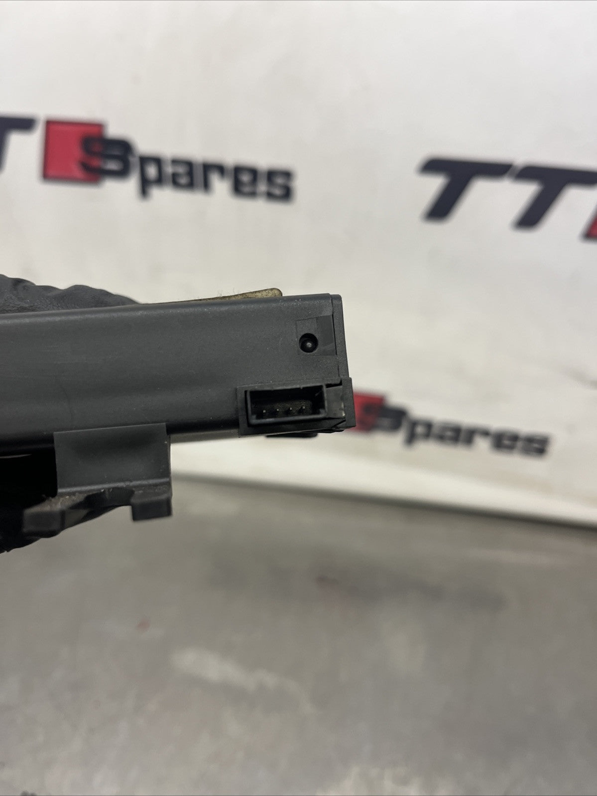 AUDI TT MK1 8N ROADSTER ALARM INTERIOR MOVEMENT DETECTOR MODULE 8N7951177