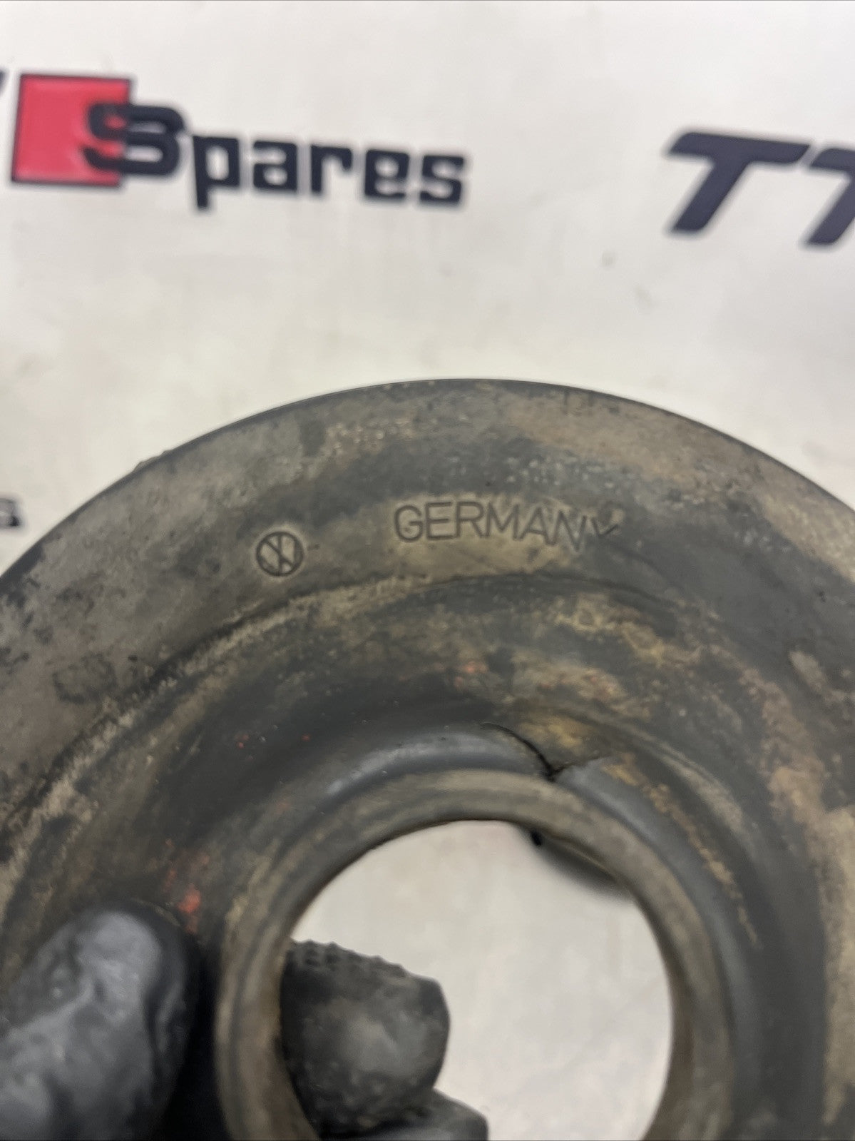 1J0512149D Audi TT S3 8L spring leg support rubber rear axle spring