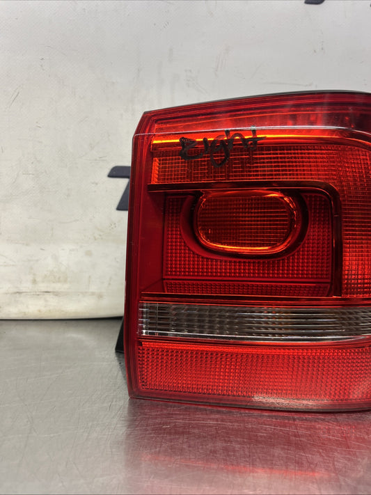 VOLKSWAGEN Touran Se 2010-2014 Rear Tail Light Right Side Outer