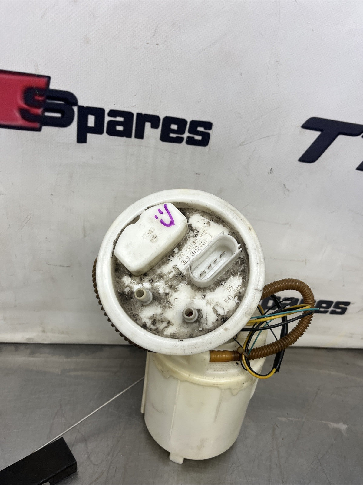 2003-06 AUDI TT Mk1 8n QUATTRO 1.8t + 3.2 V6 FUEL PUMP & SENDER 8L9919051J VDO
