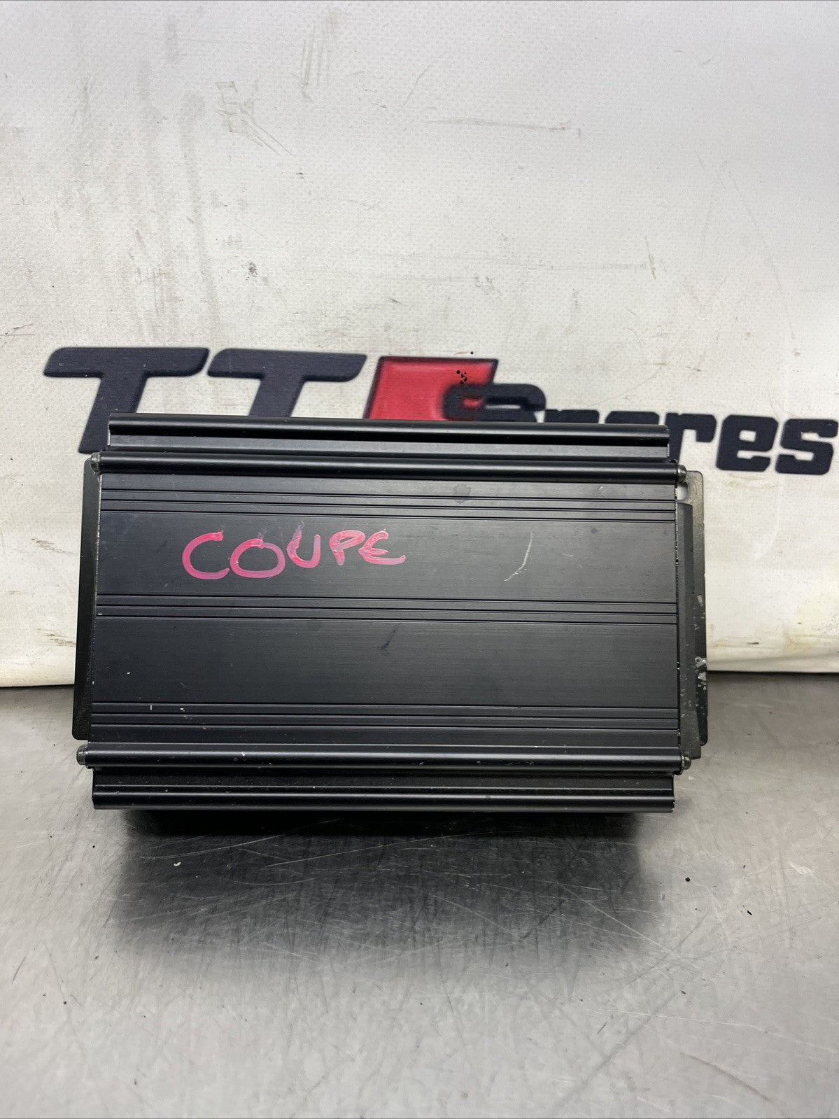 Audi TT 8N Mk1 Coupe Bose Stereo Radio Speaker Amplifier 8N8035223