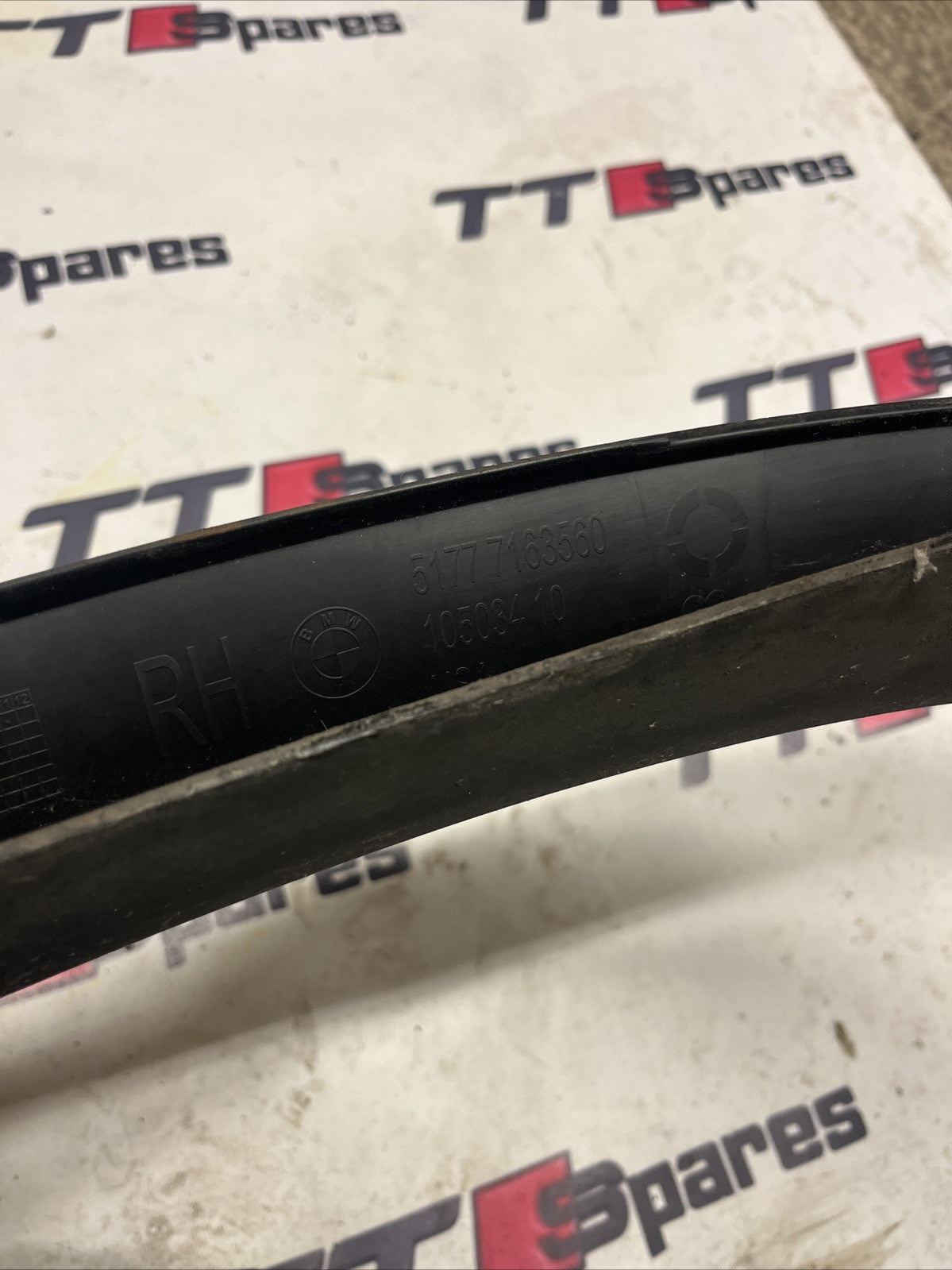 BMW X5 WHEEL ARCH TRIM REAR RIGHT DRIVER SIDE 7163560 E70 2007 - 2009