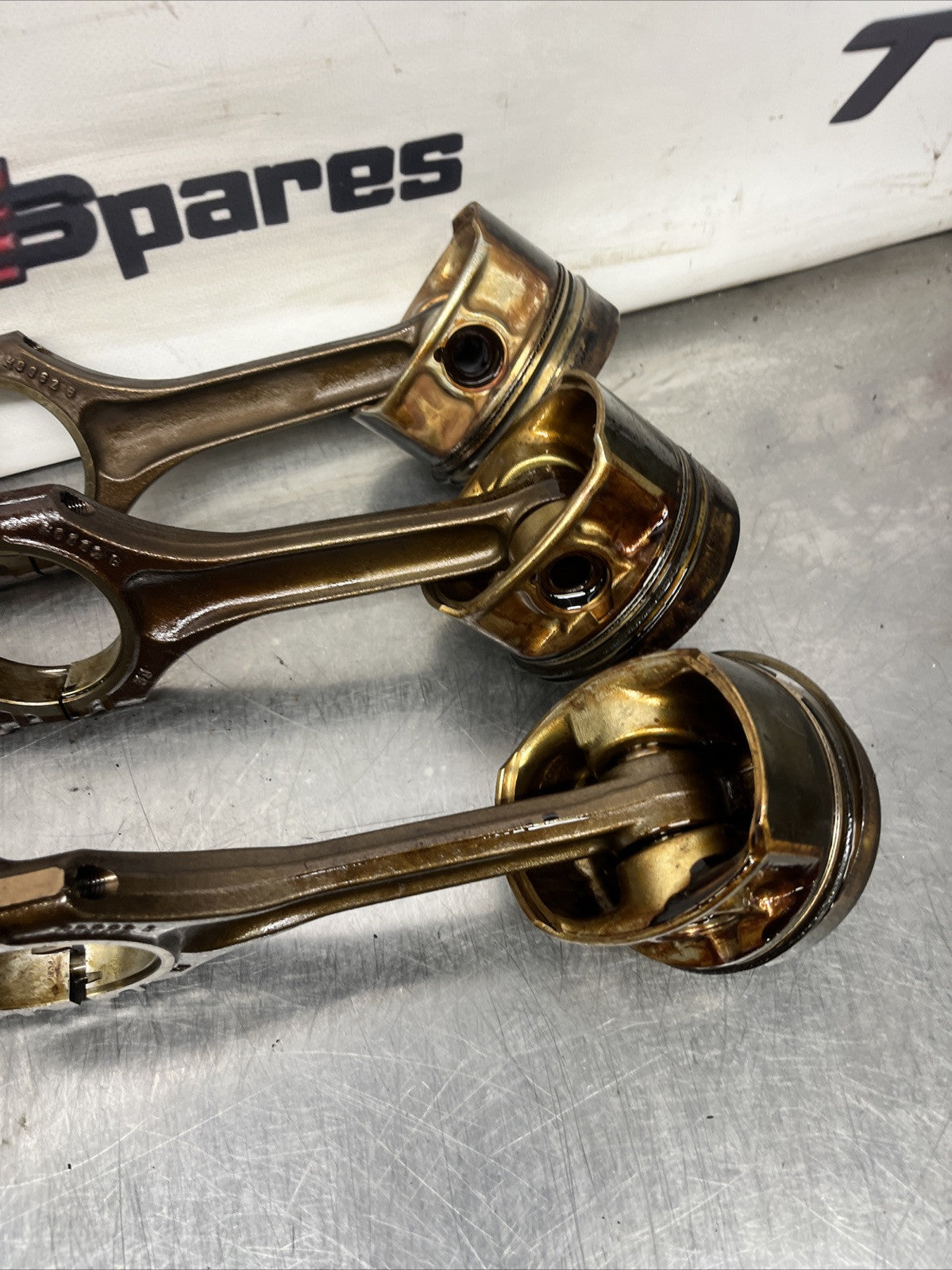 VW GOLF MK5 R32 2005-2009 3.2 V6 PETROL BUB ENGINE PISTONS CONNECTING RODS 021E