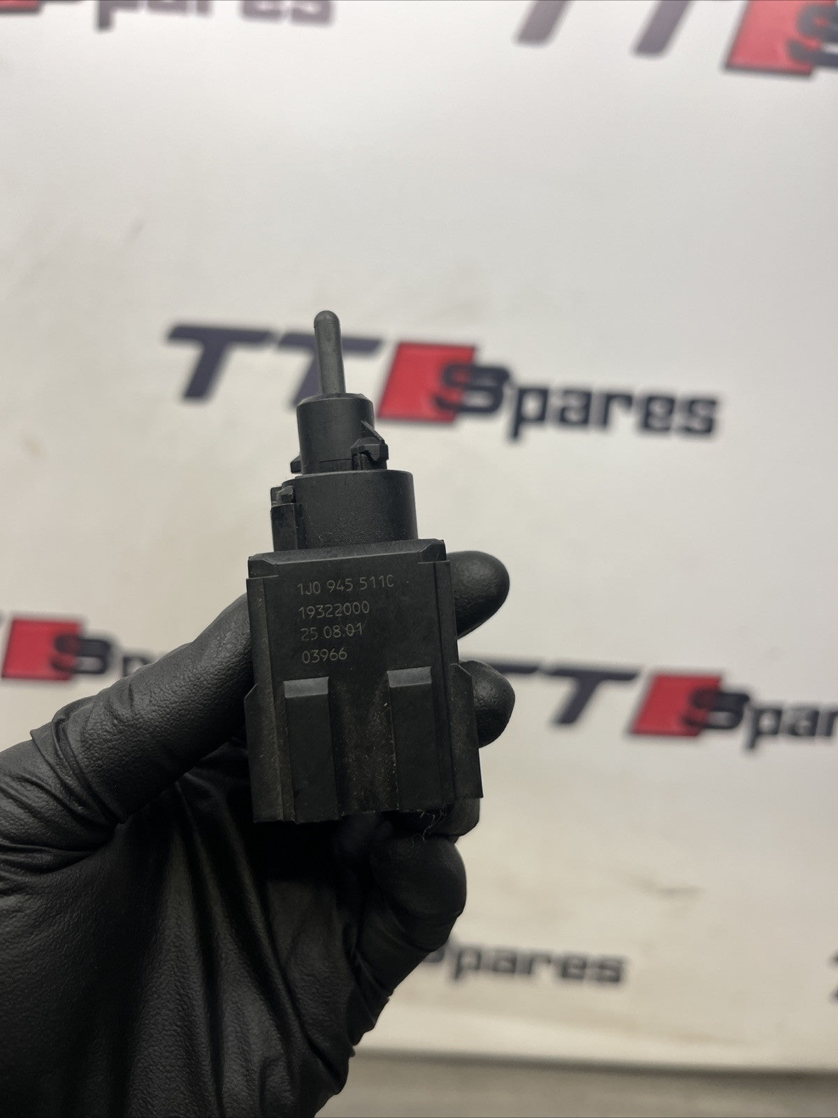 1J0945511D 1J0945511 Brake Light Stop Switch VW Volkswagen BLACK