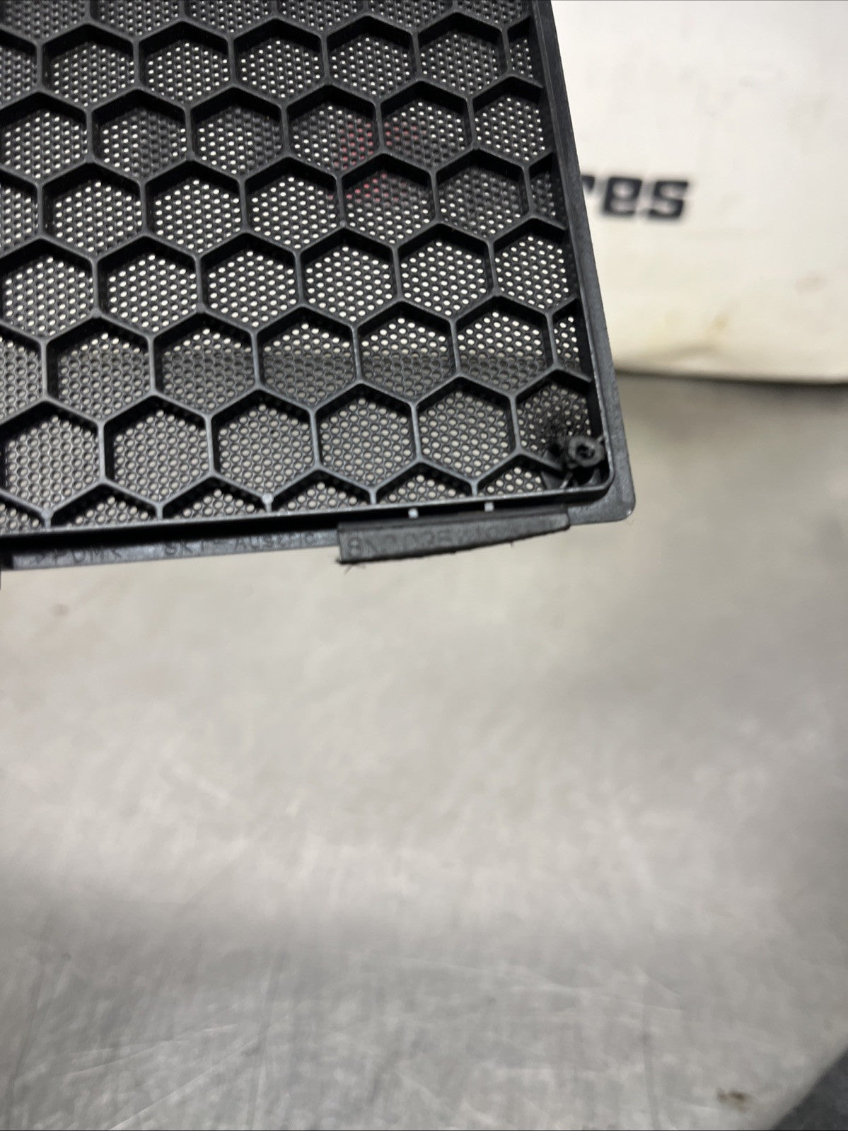 Audi TT 8N MK1 Left Nearside N/S Bose Speaker Grill Cover 8N0035419A Black