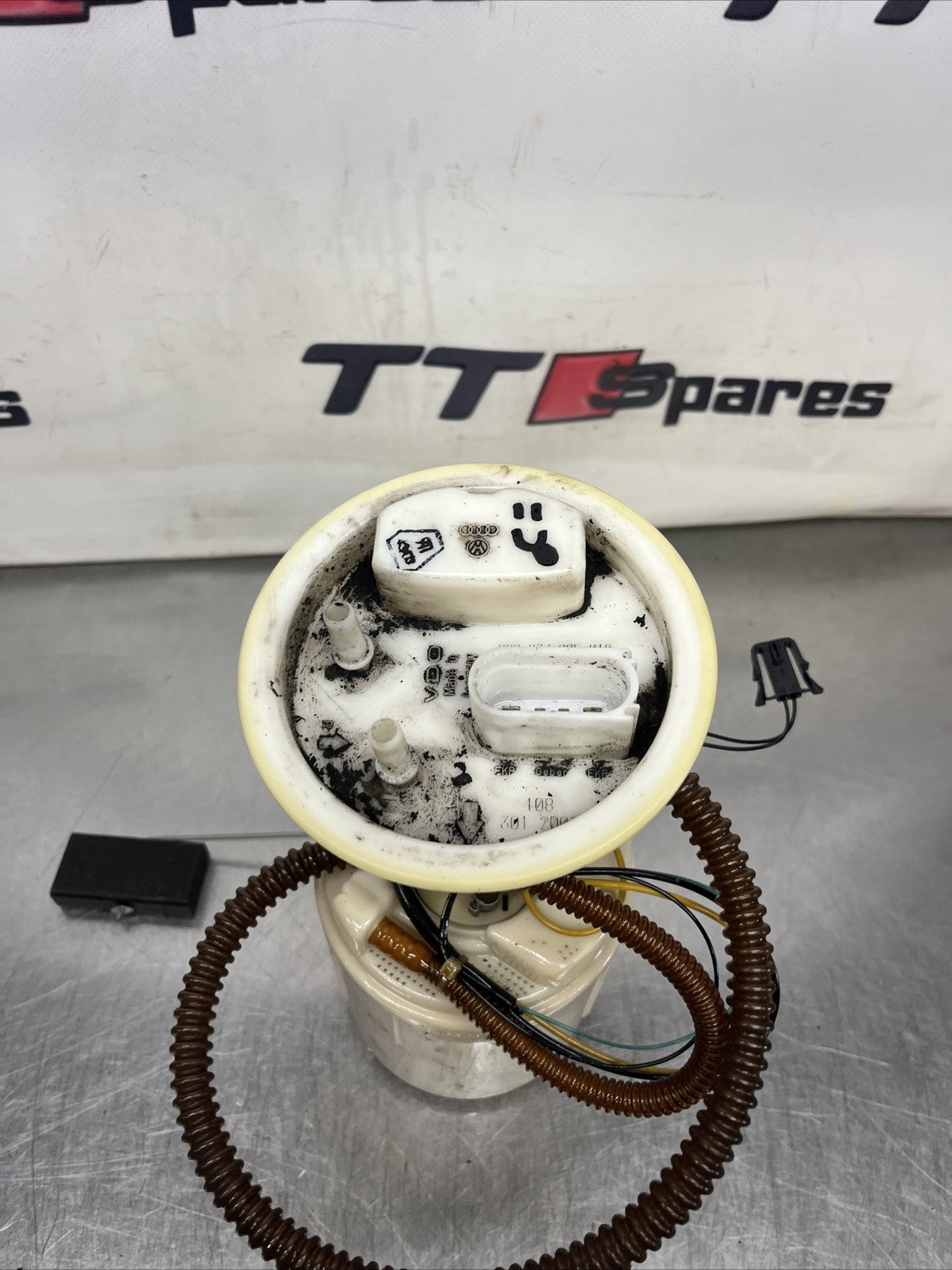 Audi TT Mk1 98-06 QUATTRO☆Electric Fuel Pump☆8L9919051J☆FREE TRACKED P&P