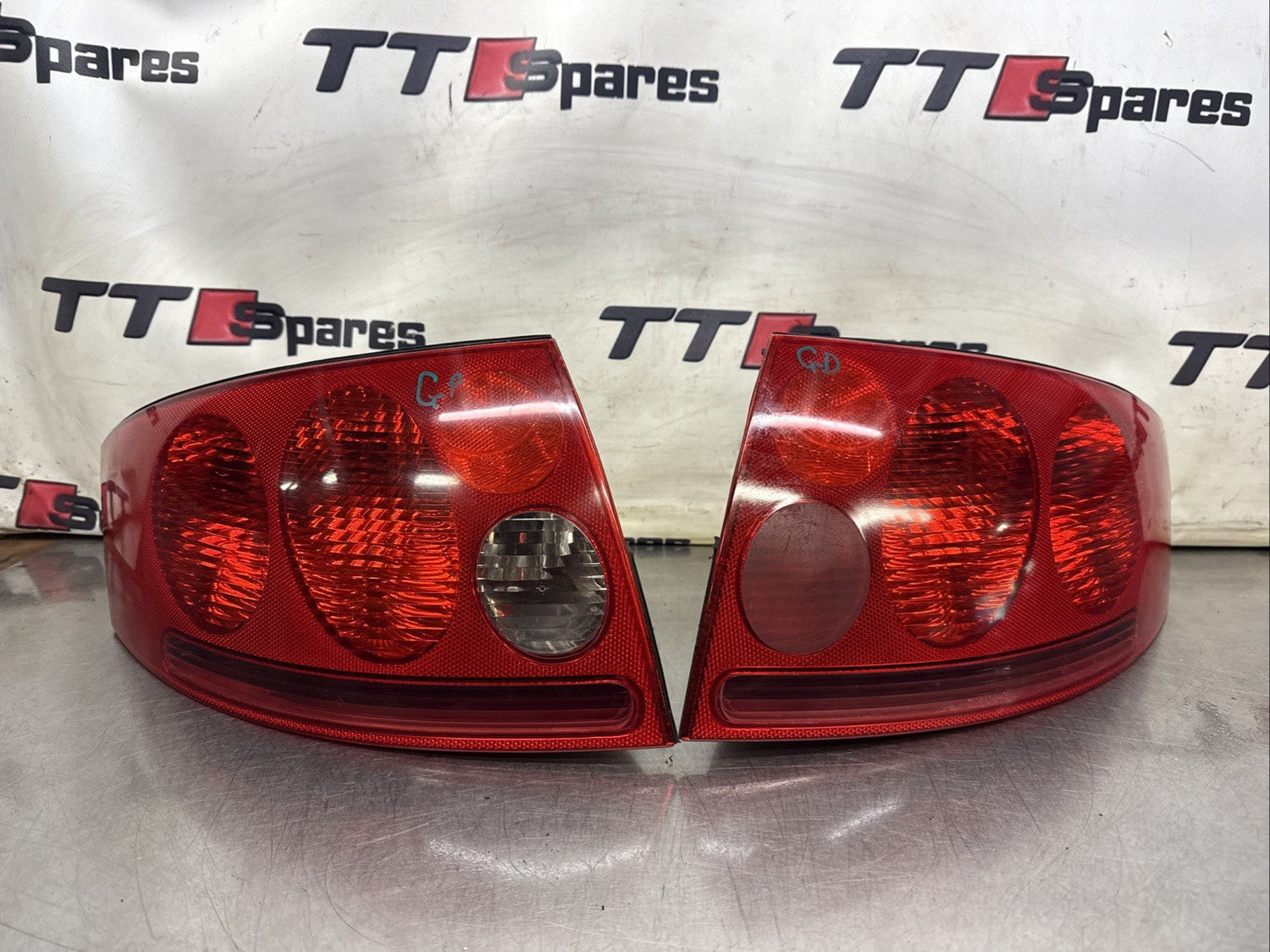 Audi TT lighting - headlights and rear lights