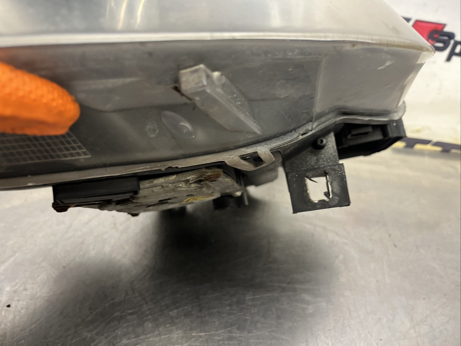 BMW X5 E70 Passenger Headlight 2009