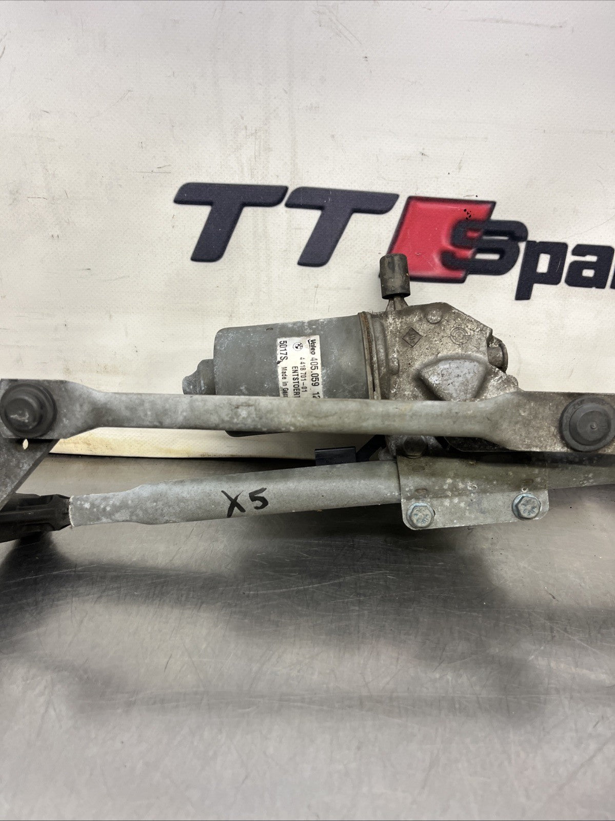 BMW X5 E70 Front Windshield Wiper Mechanism 4418701