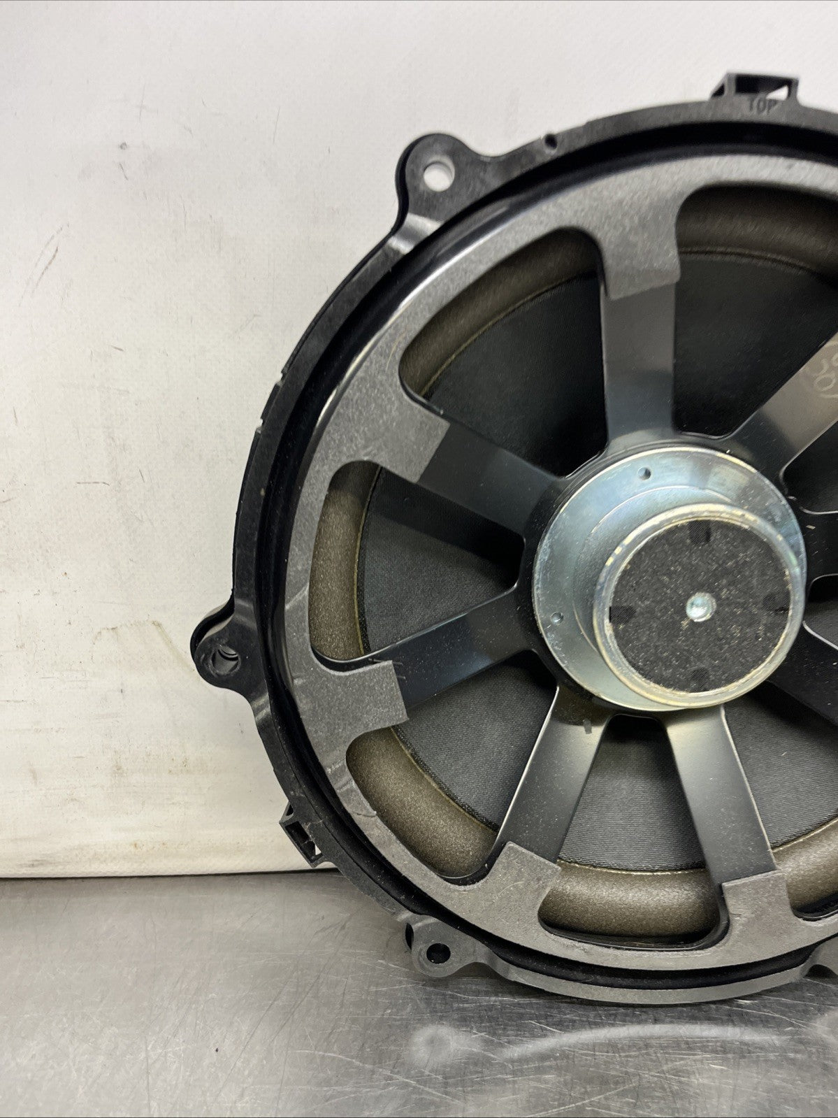 XQA500080 2006 RANGE ROVER SPORT L320 - HARMAN KARDON SUBWOOFER LOGIC 7