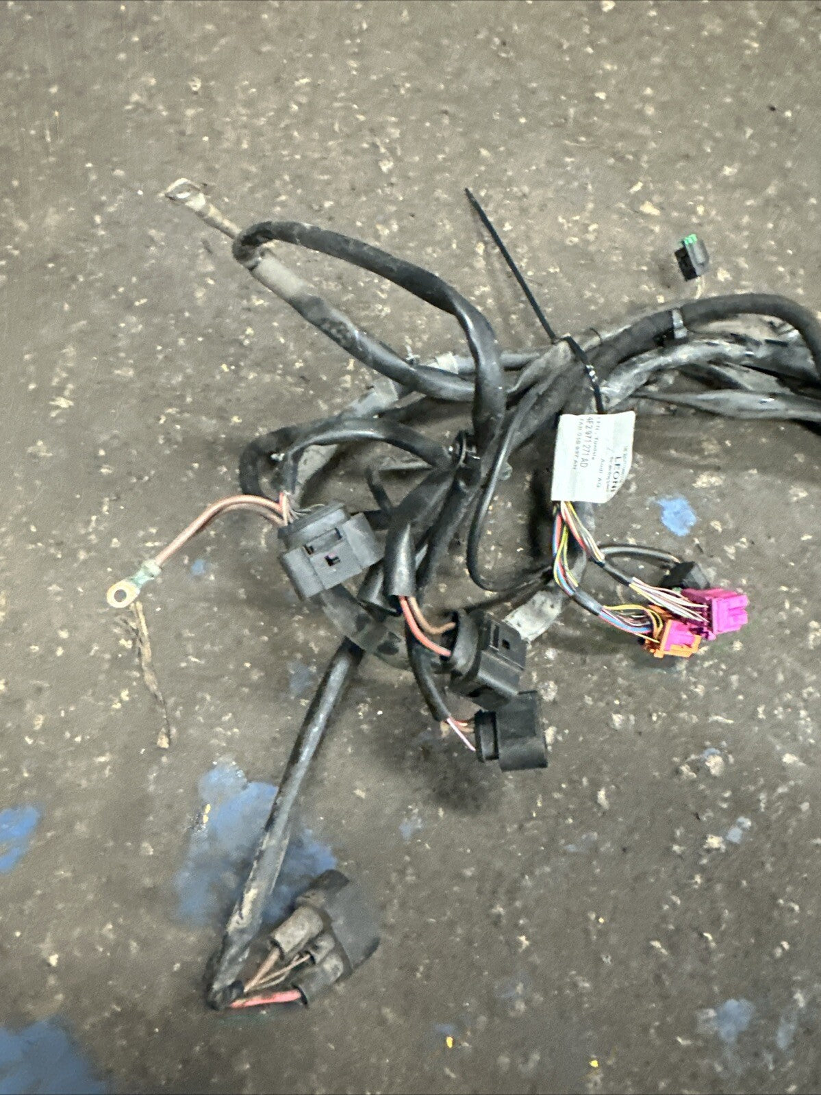 4F2971271AD Audi A6 4F C6 Wiring Loom Harness for Wiper Motor Scuttle Panel Area