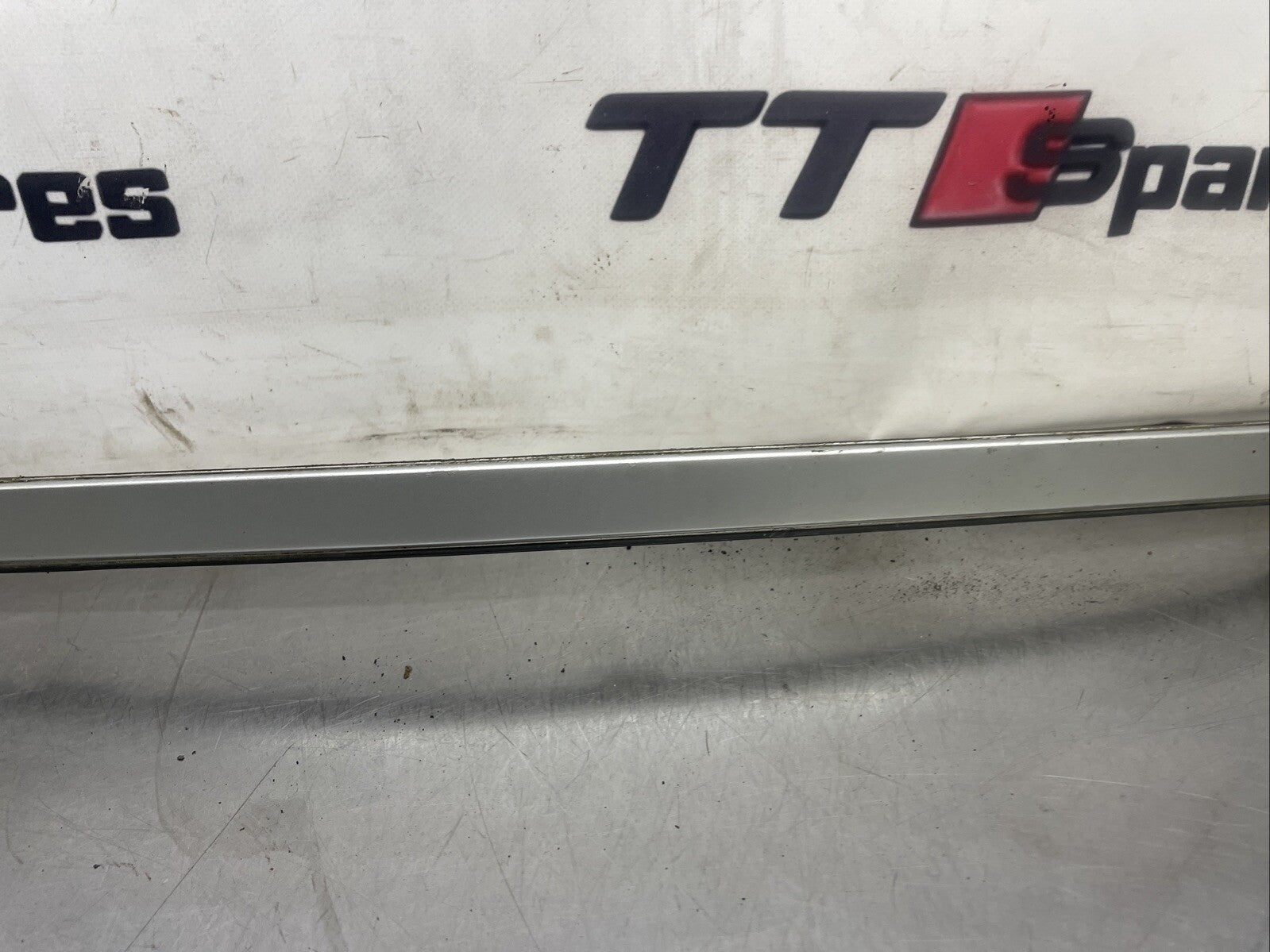 Dachleiste links Audi TT 8N Leiste Dach LICHTSILBER LY7W 8N8853705D silber