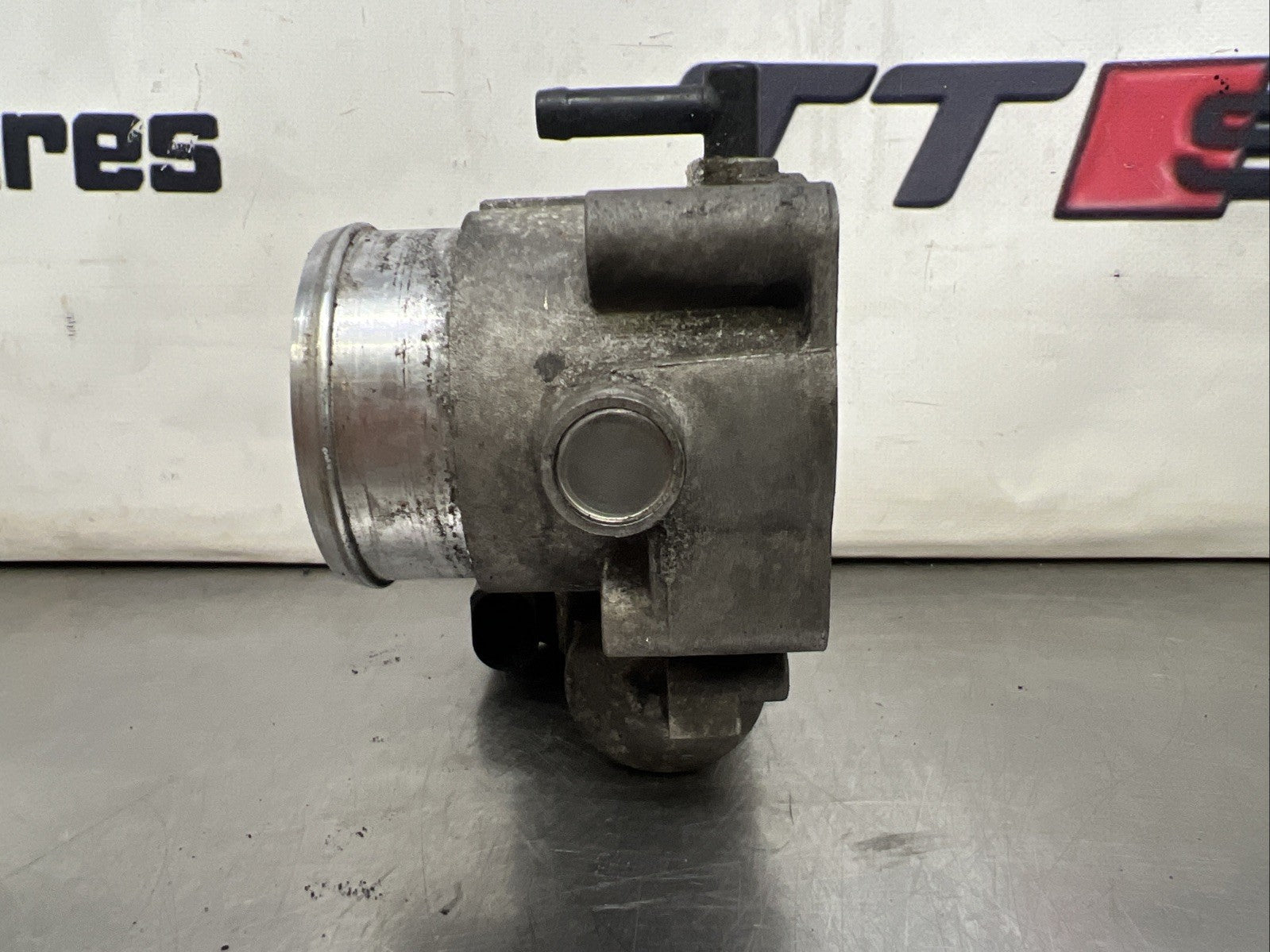 Audi TT Mk1 8N - 180 / 225 - Throttle Body 06A133062C - Used 