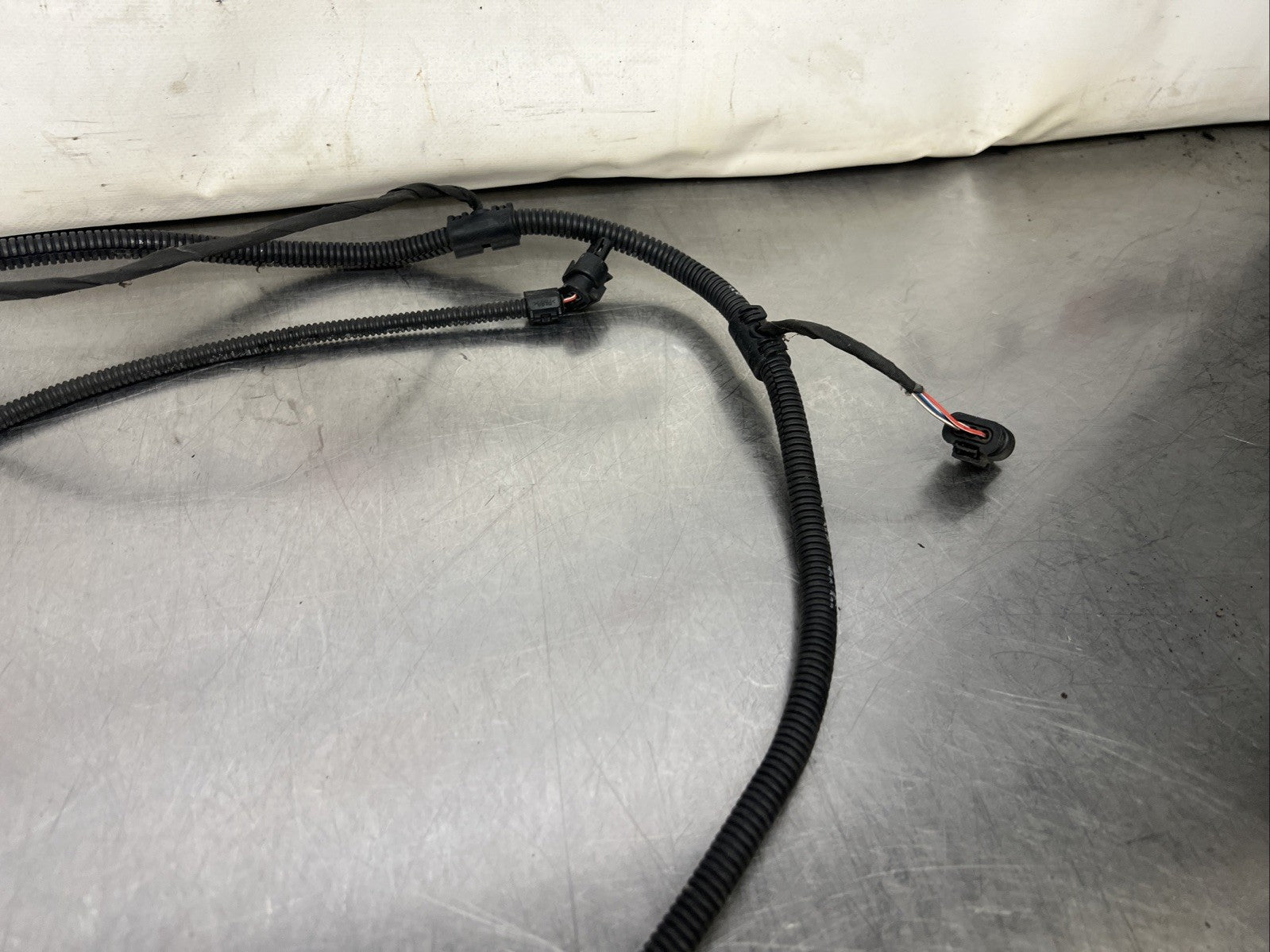 AUDI A3 8P 2011 REAR BUMPER PARKING SENSOR WIRING LOOM 8P0971085A