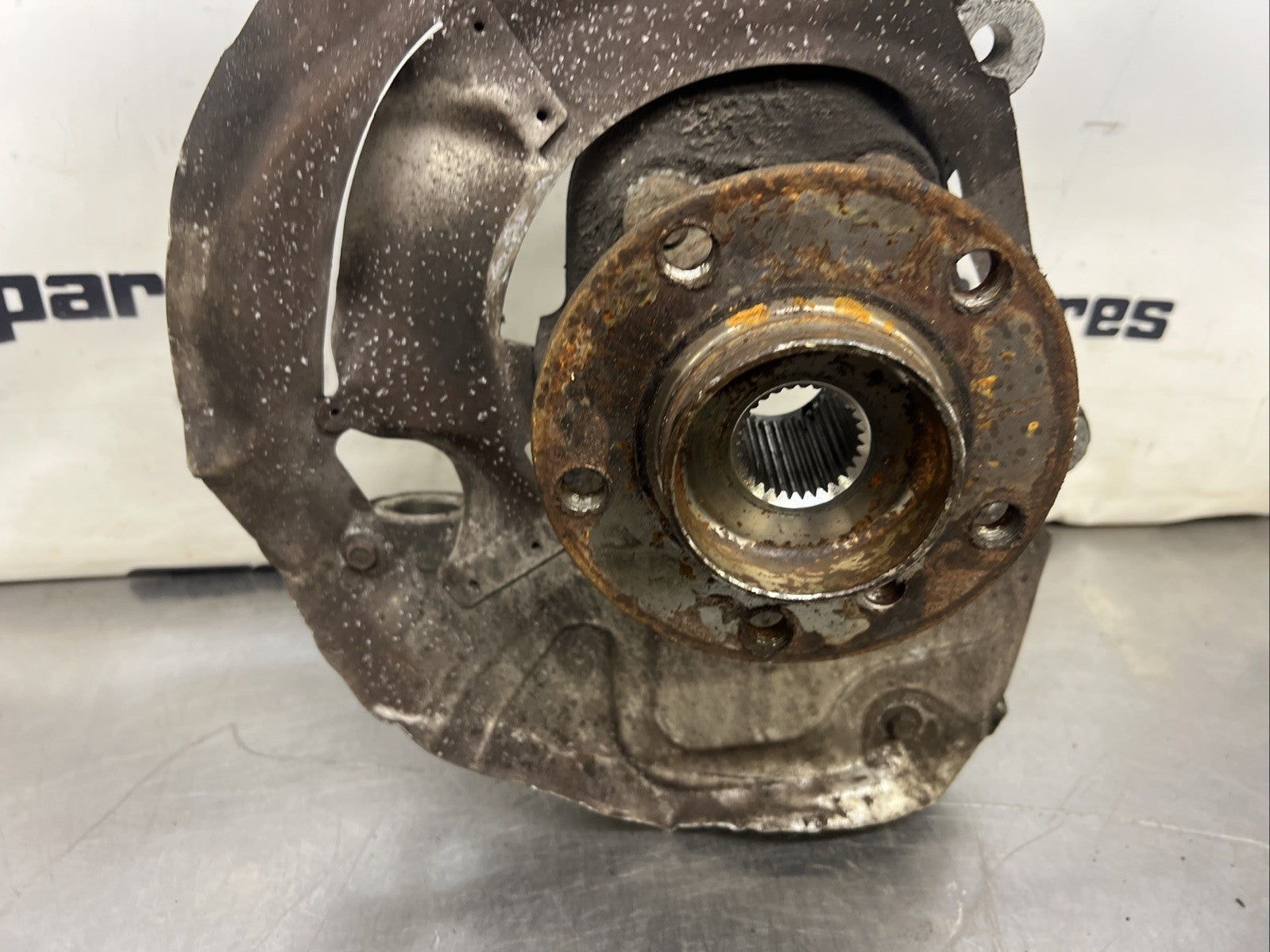 BMW X5 X6 E70 E71 Front Left N/S Suspension Wheel Carrier Hub