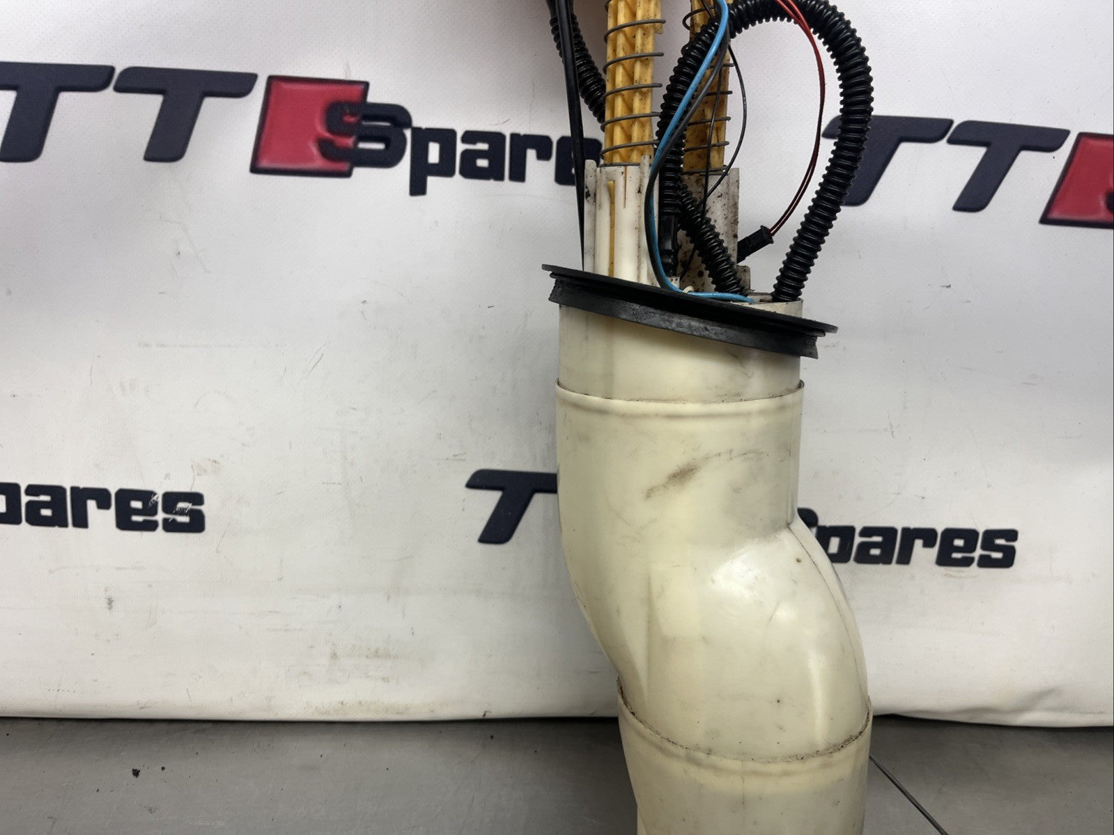 Range Rover L322 3.0D TD6 Fuel Pump 6750011 6750012 2002