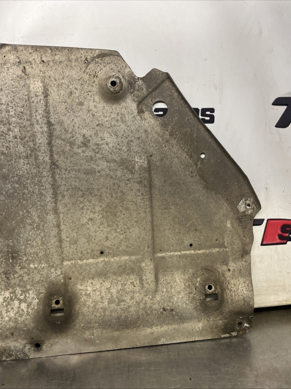 AUDI TT MK2 ROADSTER ALUMINIUM UNDERTRAY /SHIELD CONVERTIBLE 8J7825238 06-14