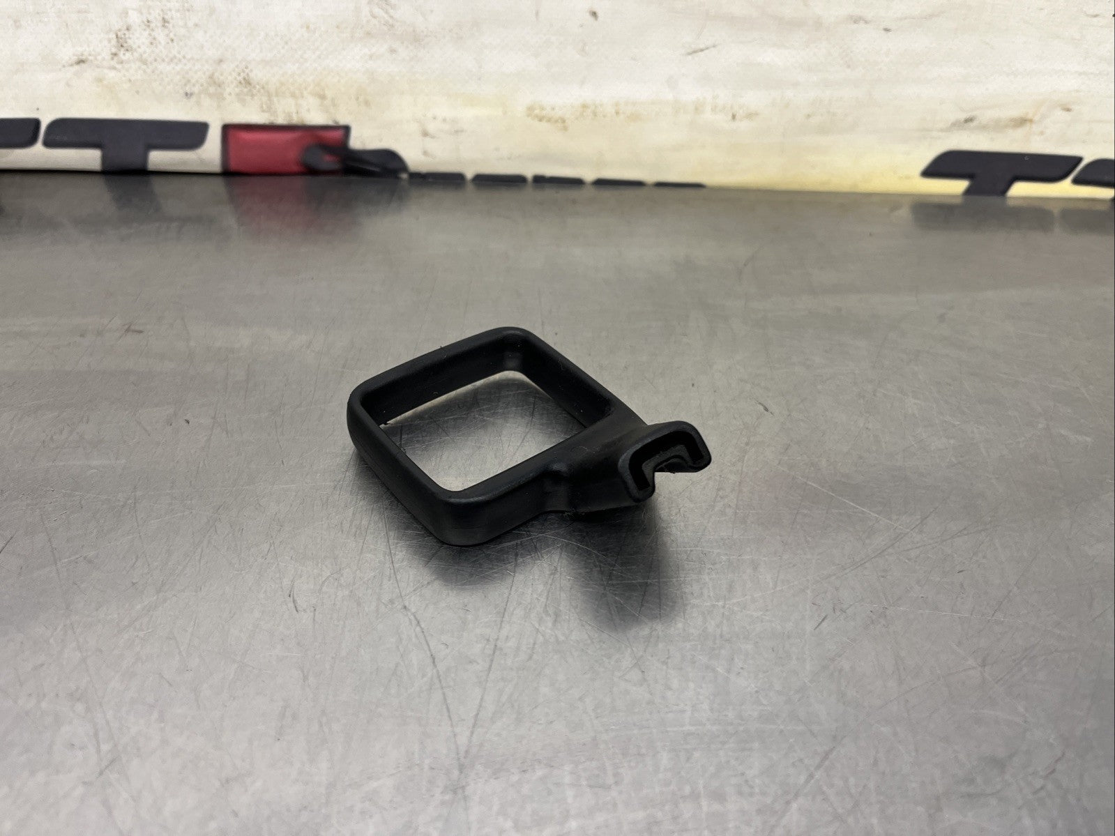 Audi TT 8N Mk1 OS Right Black Seat Adjustment Handle Lever 8N0881232