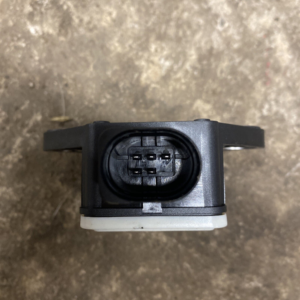 AUDI S4 A6 C6 2.7TDI 08 RHD / ESP YAW RATE SENSOR / 8E0907637B