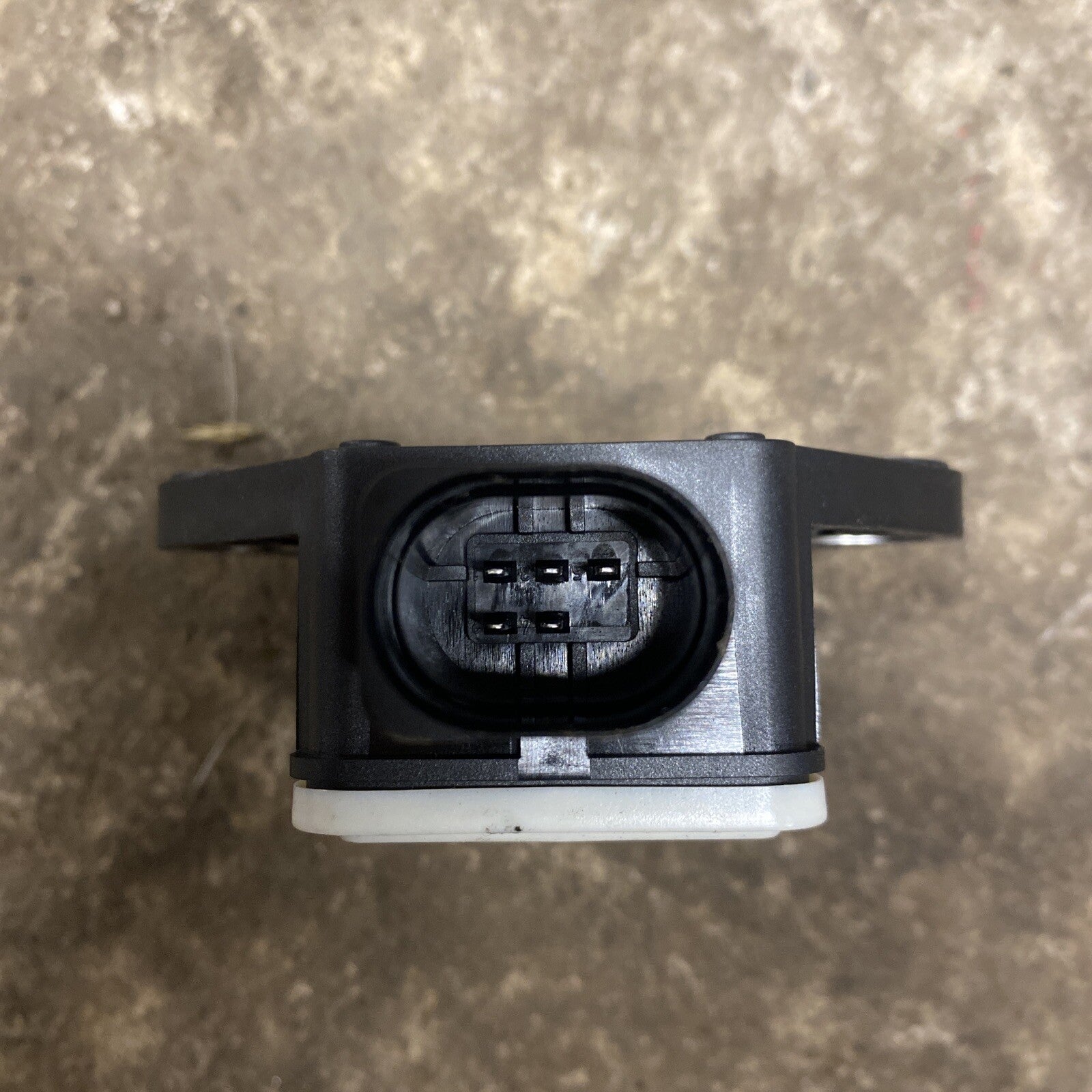 AUDI S4 A6 C6 2.7TDI 08 RHD / ESP YAW RATE SENSOR / 8E0907637B