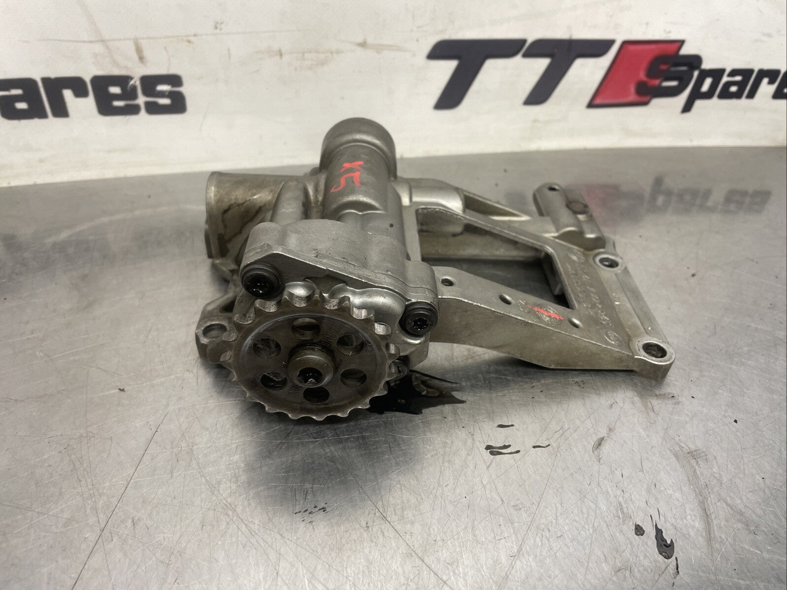 BMW E39 E46 E60 E65 X5 3.0d 330d 525d 530d 730d M57N2 Engine Oil Pump 7792945