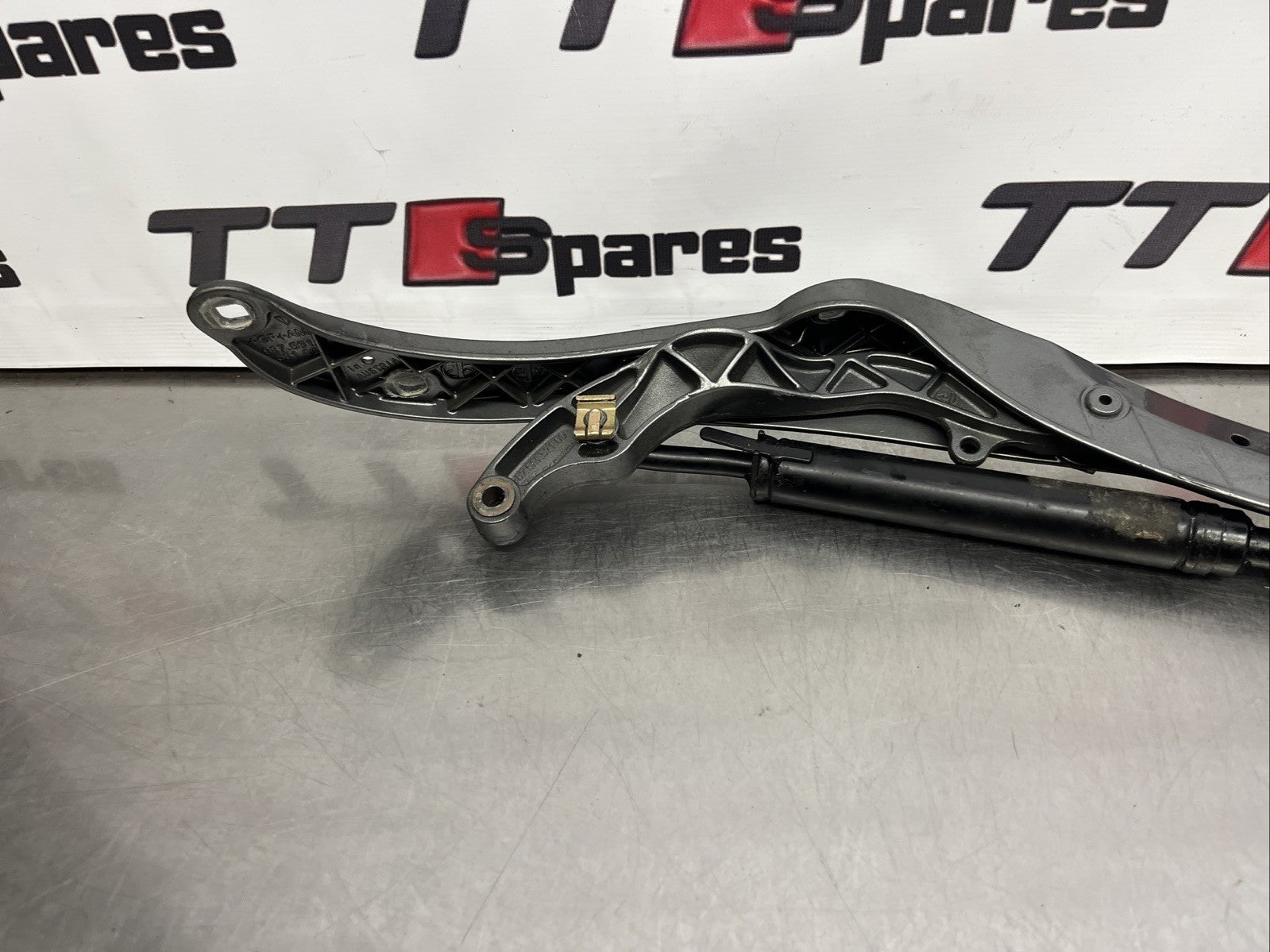 Porsche Boxster 987 Roof Lid Clamshell Top Hinge Lever Arm Passenger Side (NS)