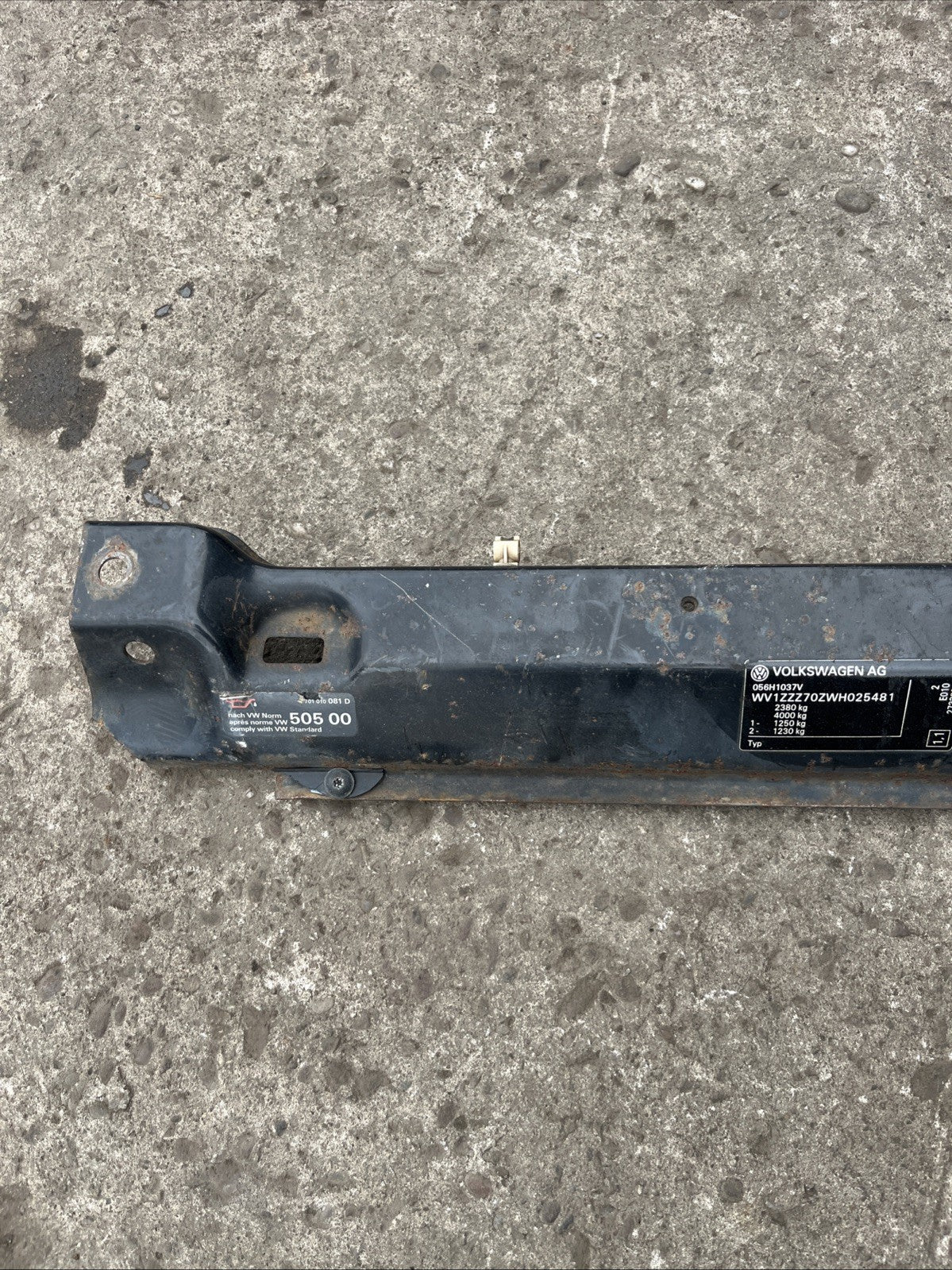 VW T4 TRANSPORTER 2001 FRONT BONNET SLAM PANEL LOCK CARRIER 7D0805563A