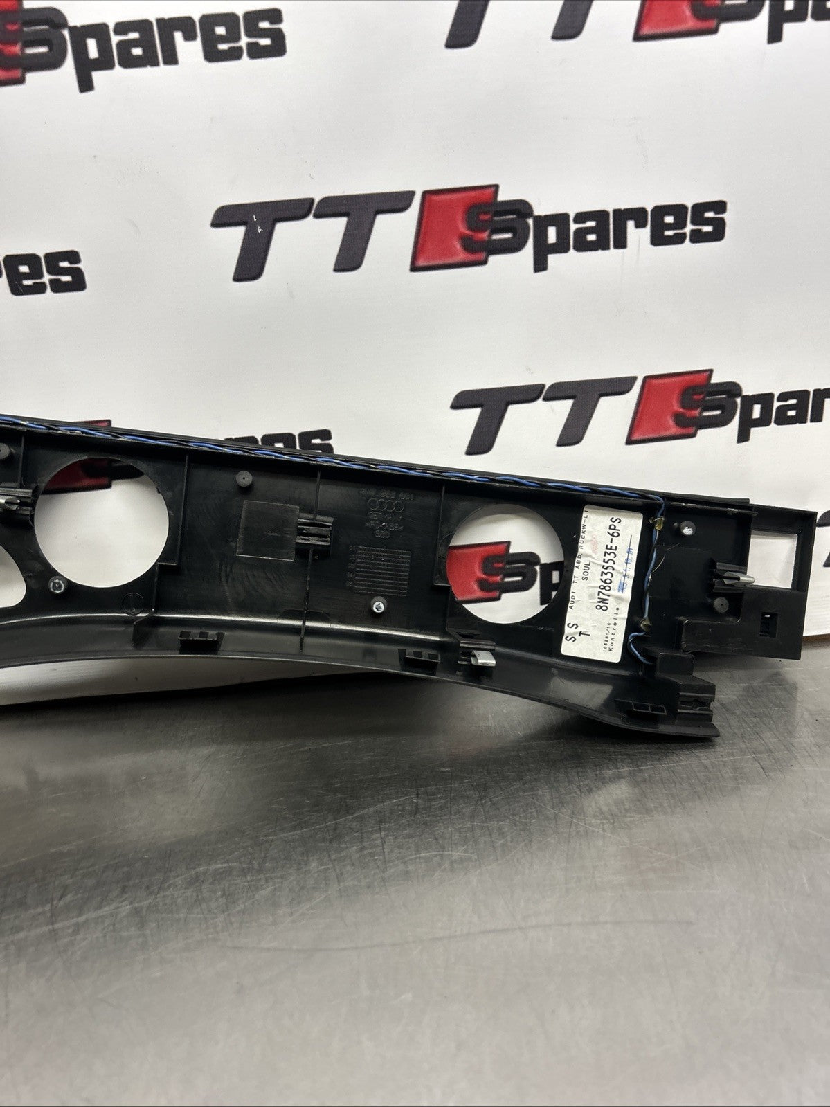 Audi TT 8N Mk1 Roadster NS Left Rear Panel Trim Soul Black 8N7863553E 8N7863681