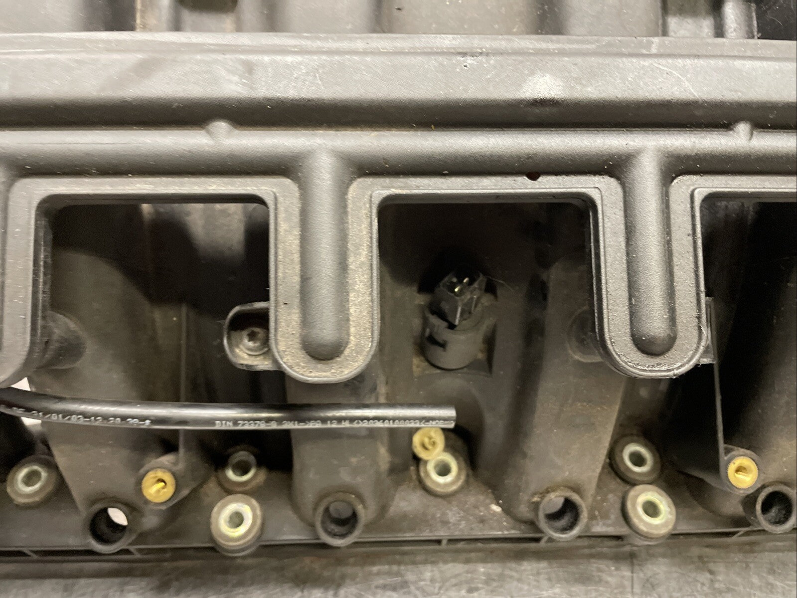 BMW E60 M54 B20 B25 E46 Intake Inlet Manifold 2.5 141KW 2008