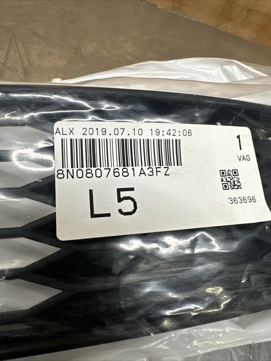 Audi TT 8N NS Left Lower Bumper Grill New Genuine 8N0807681A