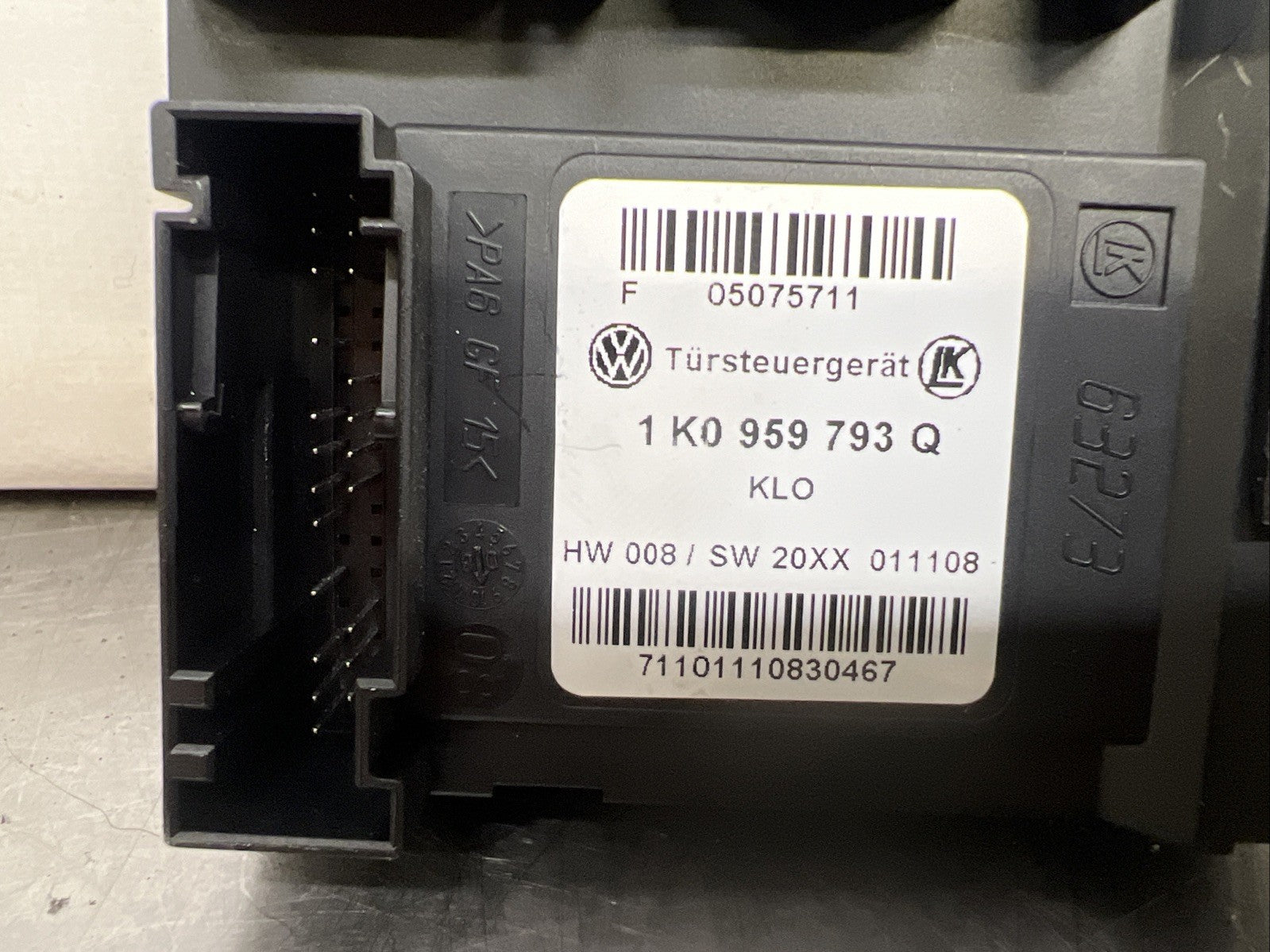 VW Golf MK6 Passengers Side Front Door Window Motor 1K0959701AF ECU 1K0959793Q