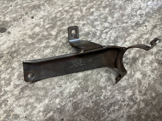 Audi TT 8N Turbo Pressure Pipe Bracket  06A145756N