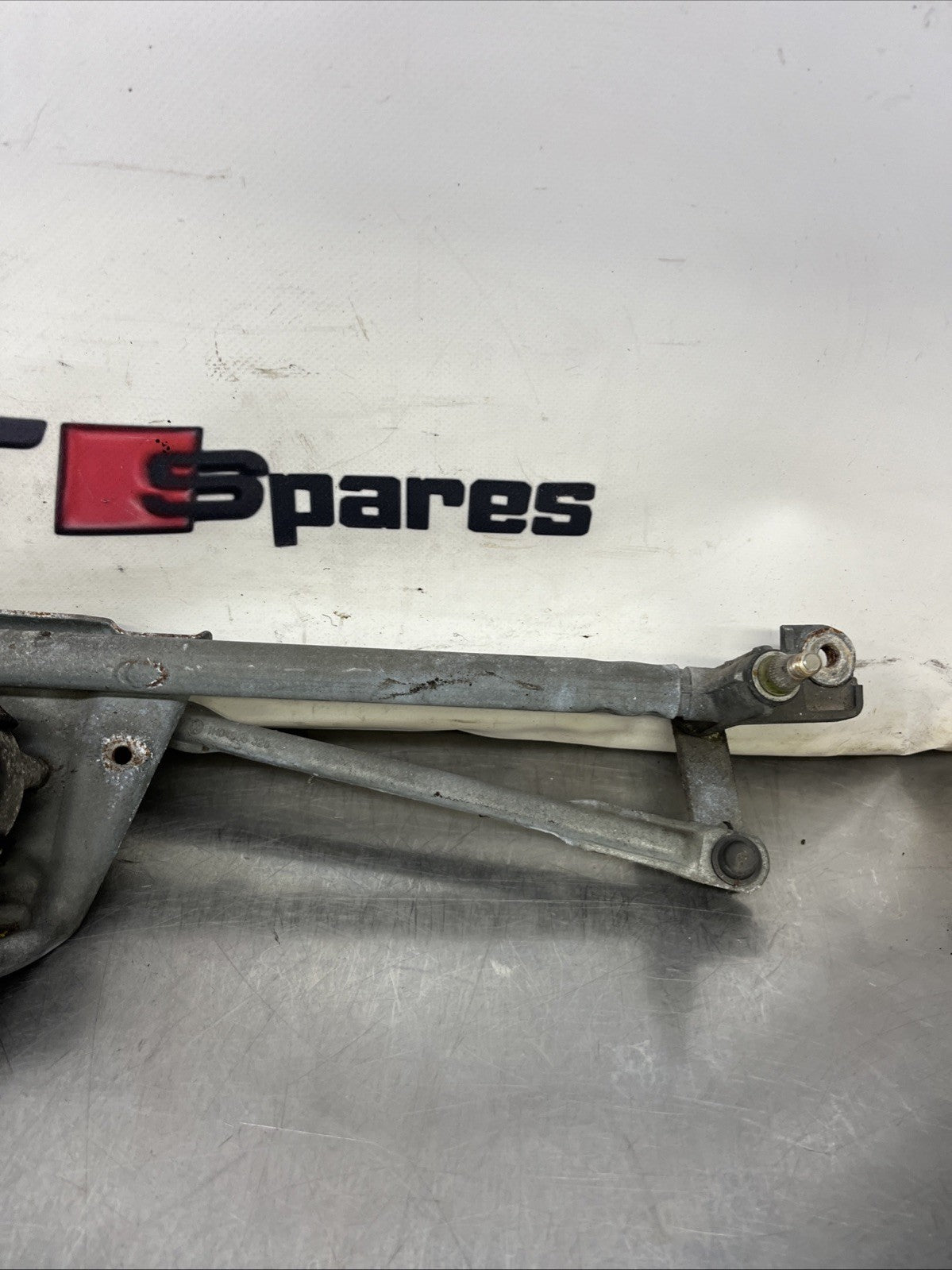 VW Golf Front wiper motor + linkage MK3 92-98 5 pin 1H0955325