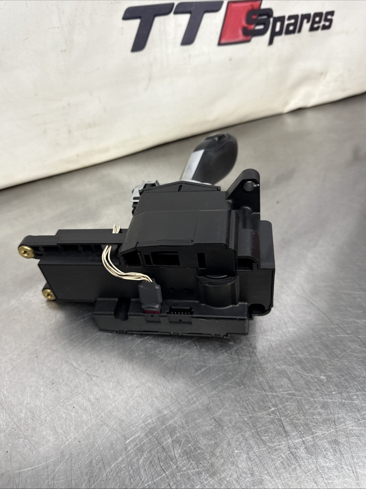 OEM BMW X5 E70 X6 E71 AUTOMATIC GEAR SHIFT SELECTOR SWITCH LEVER RHD 9135289-01