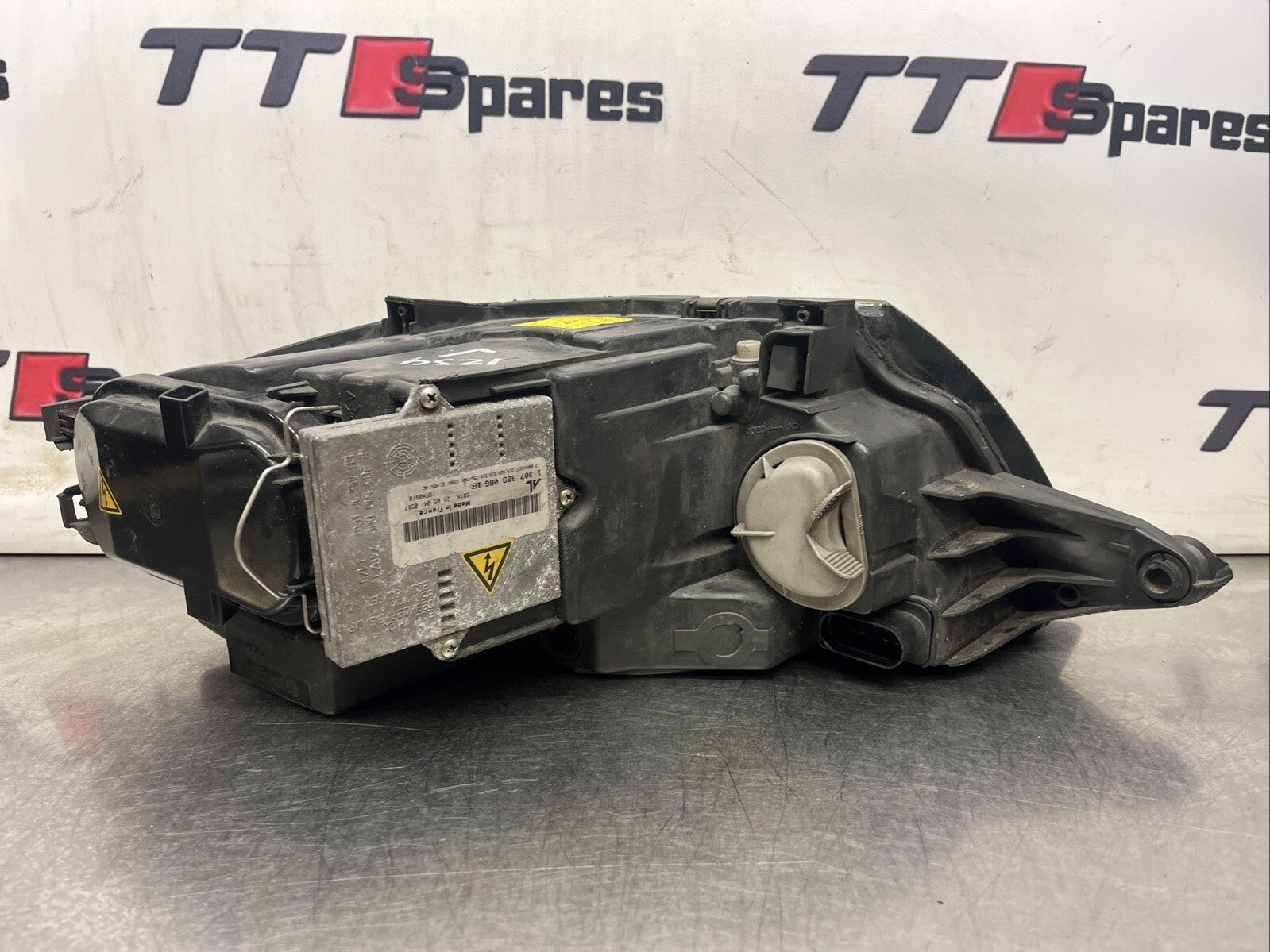 Audi mk1 TT 8N0941003BN N/S Front Xenon Headlight DAMAGED