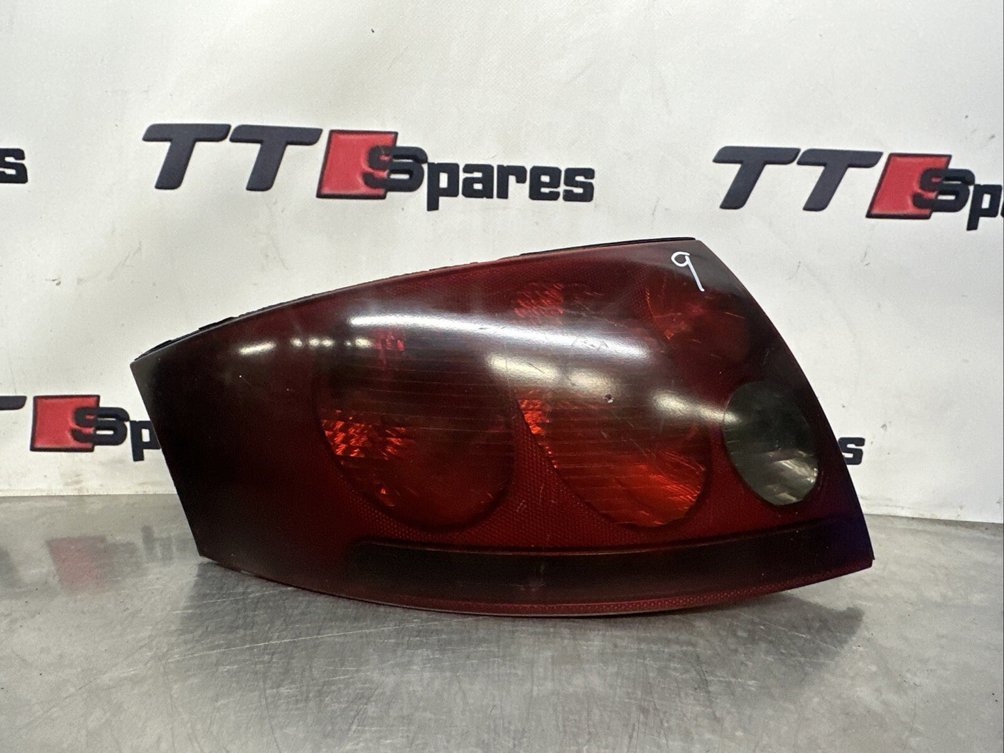 AUDI TT QUATTRO MK1 8N 3 DOOR COUPE LEFT REAR PASSENGER SIDE NEARSIDE TAIL LIGHT
