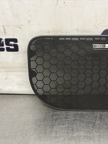 Audi TT 8N MK1 Right Offside O/s Bose Speaker Grill Cover 8N0035420A BLACK