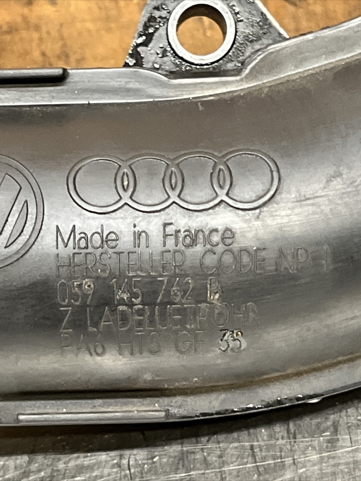 VW Touareg 7L 3.0 Tdi V6 Diesel Centre Air Inlet Pressure Pipe 059145762B
